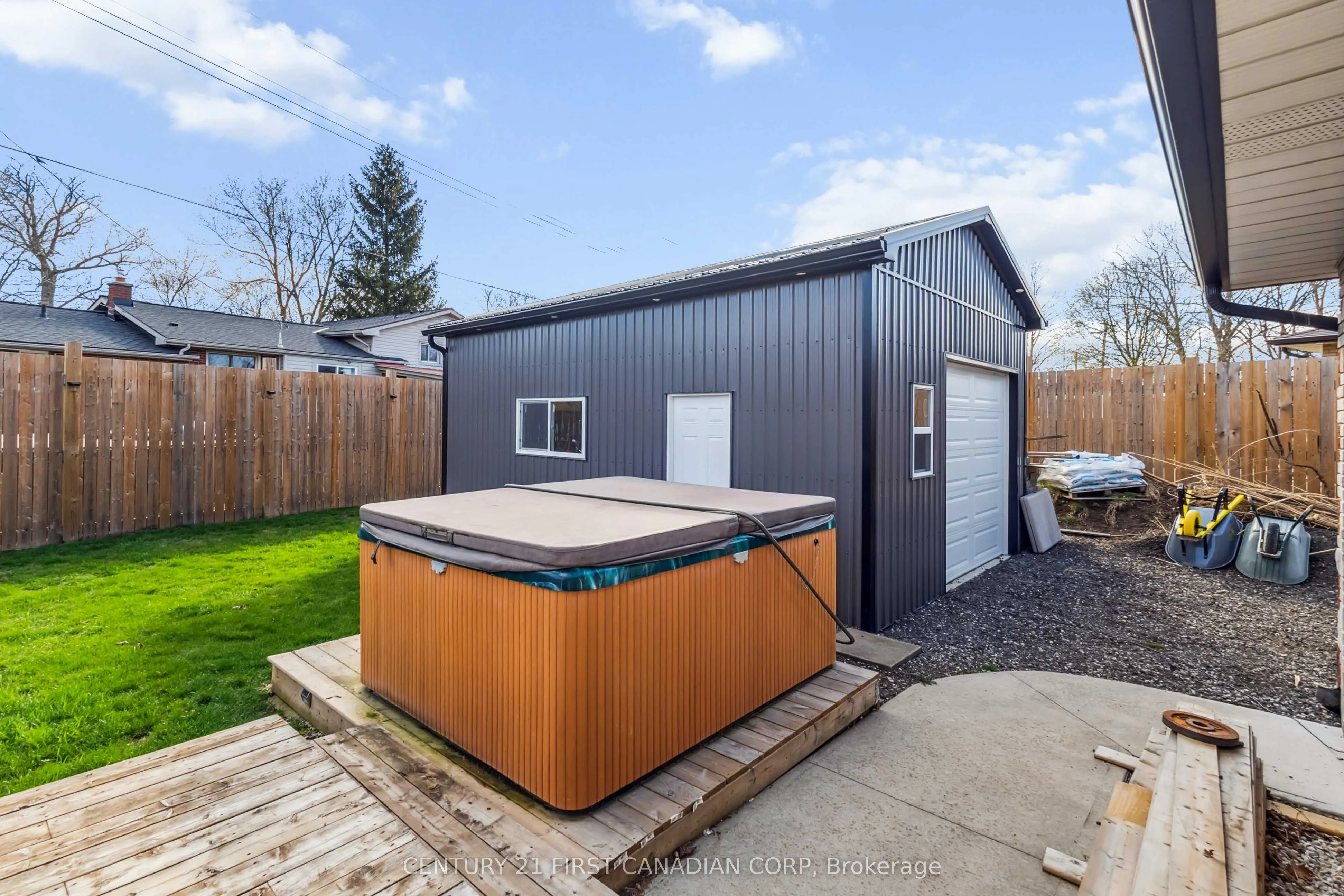 264 CHITTICK Crescent