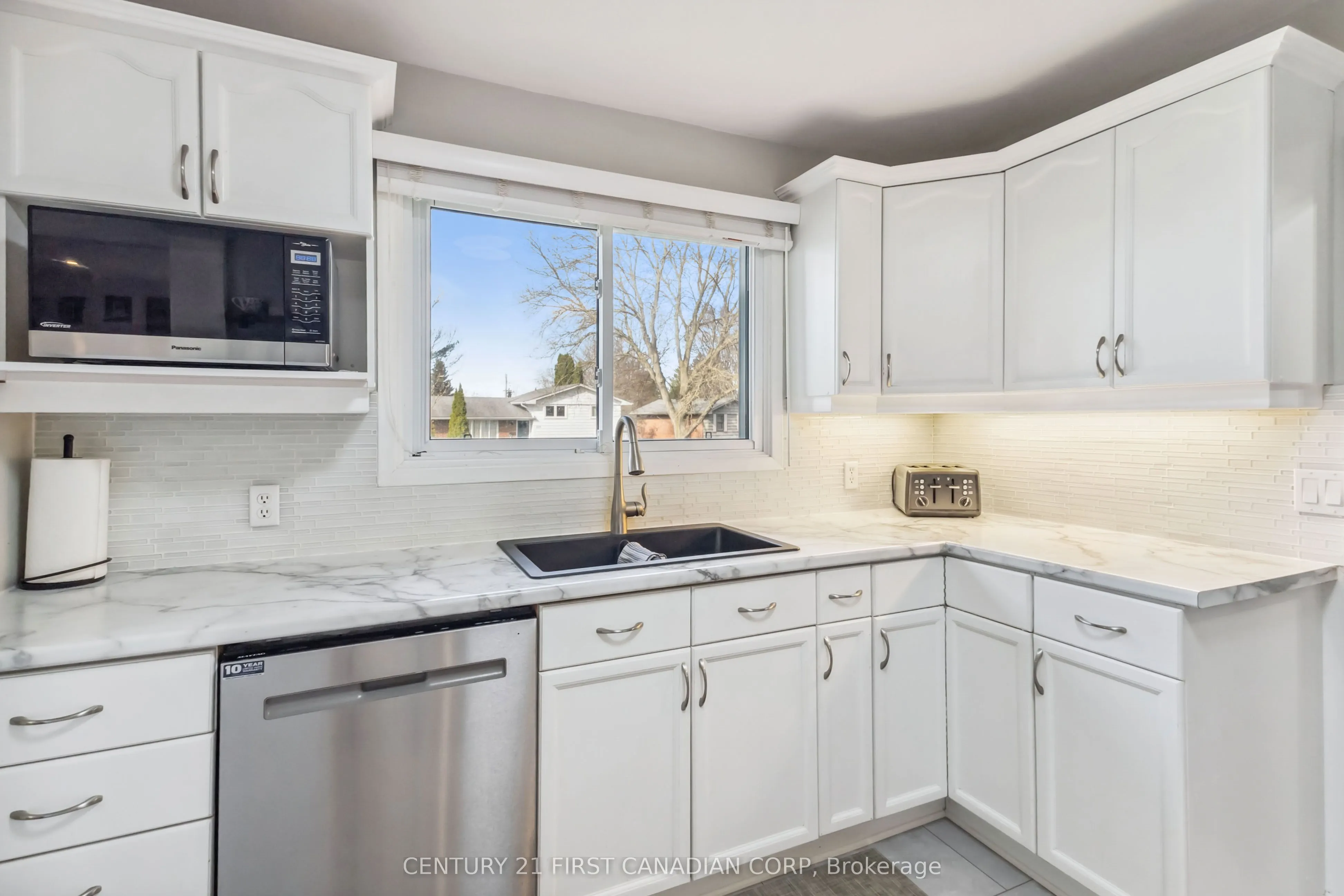 264 CHITTICK Crescent
