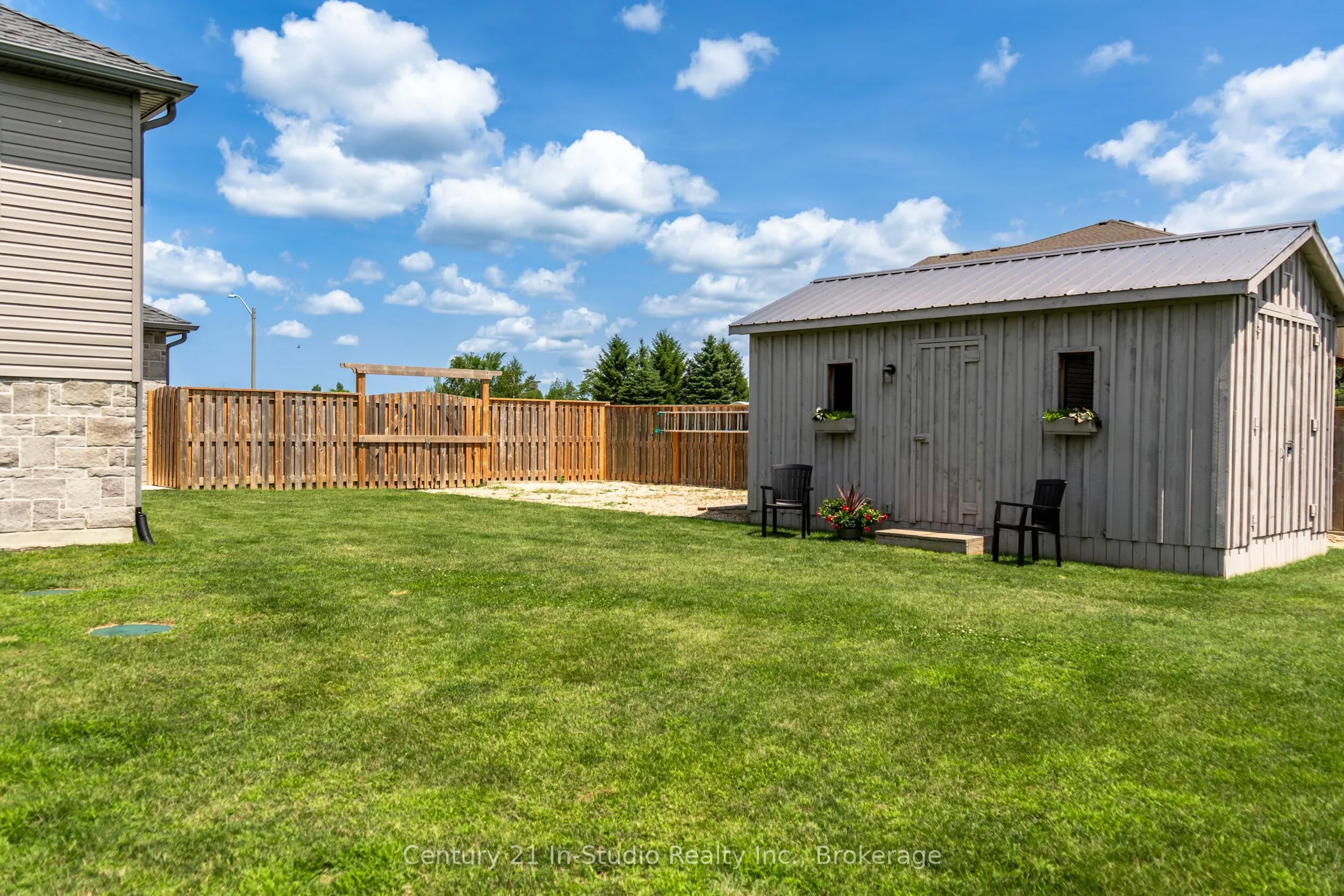 202 Meredith Way