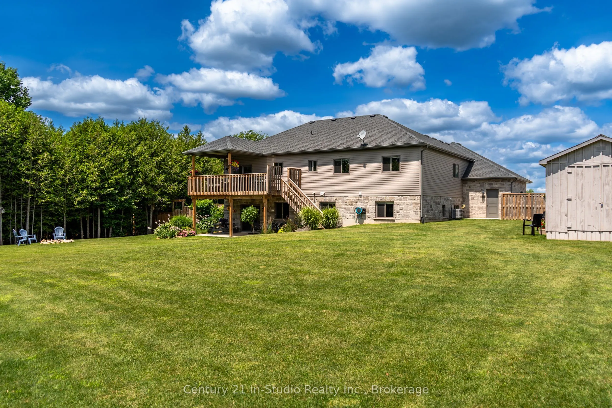 202 Meredith Way
