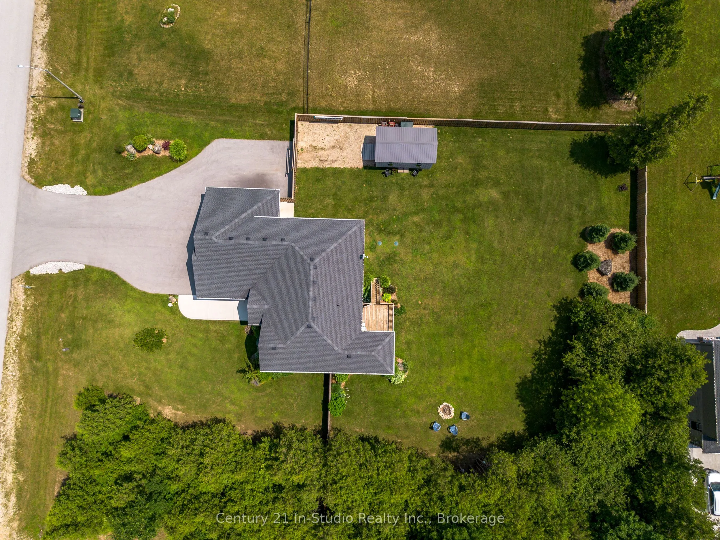 202 Meredith Way