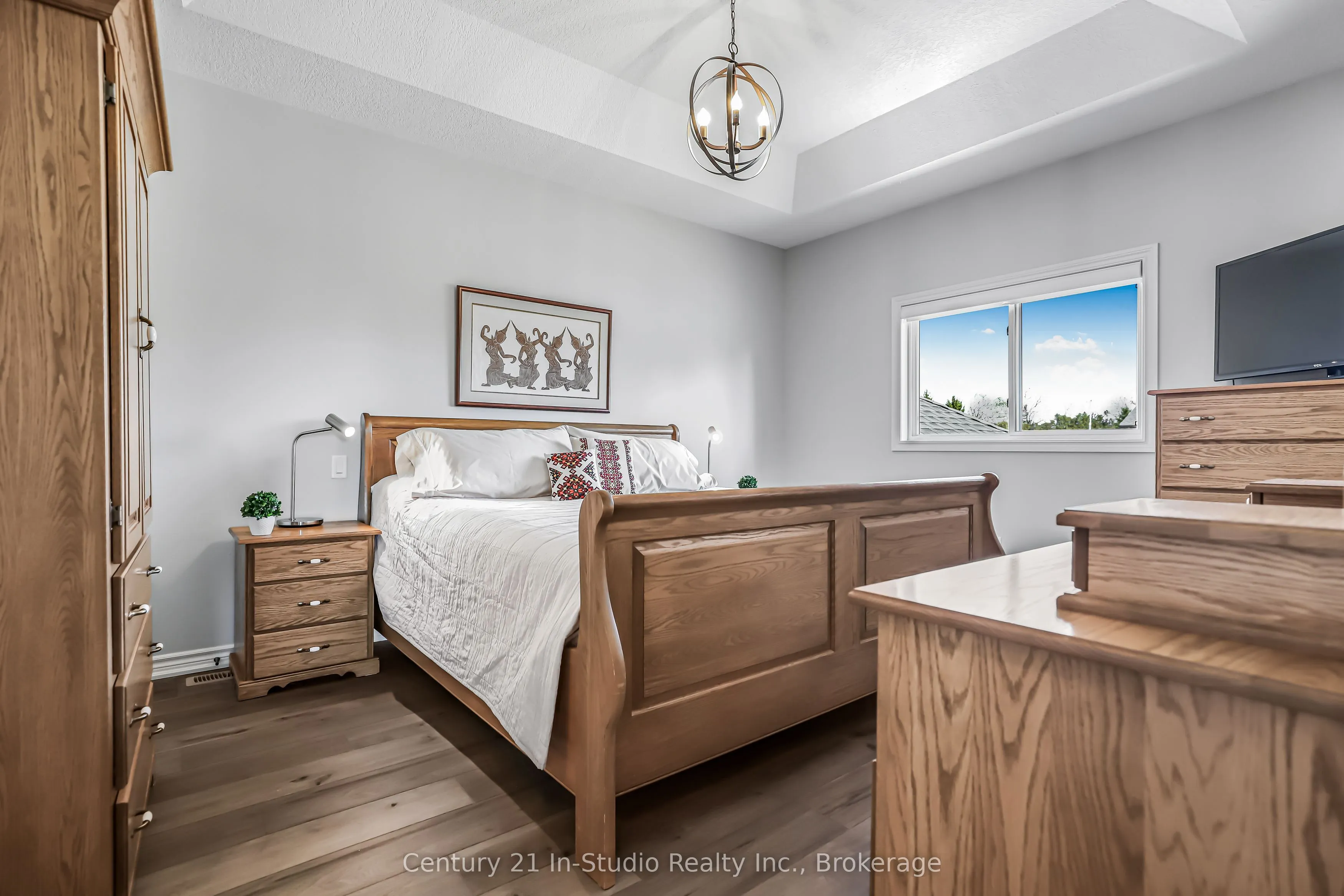 202 Meredith Way