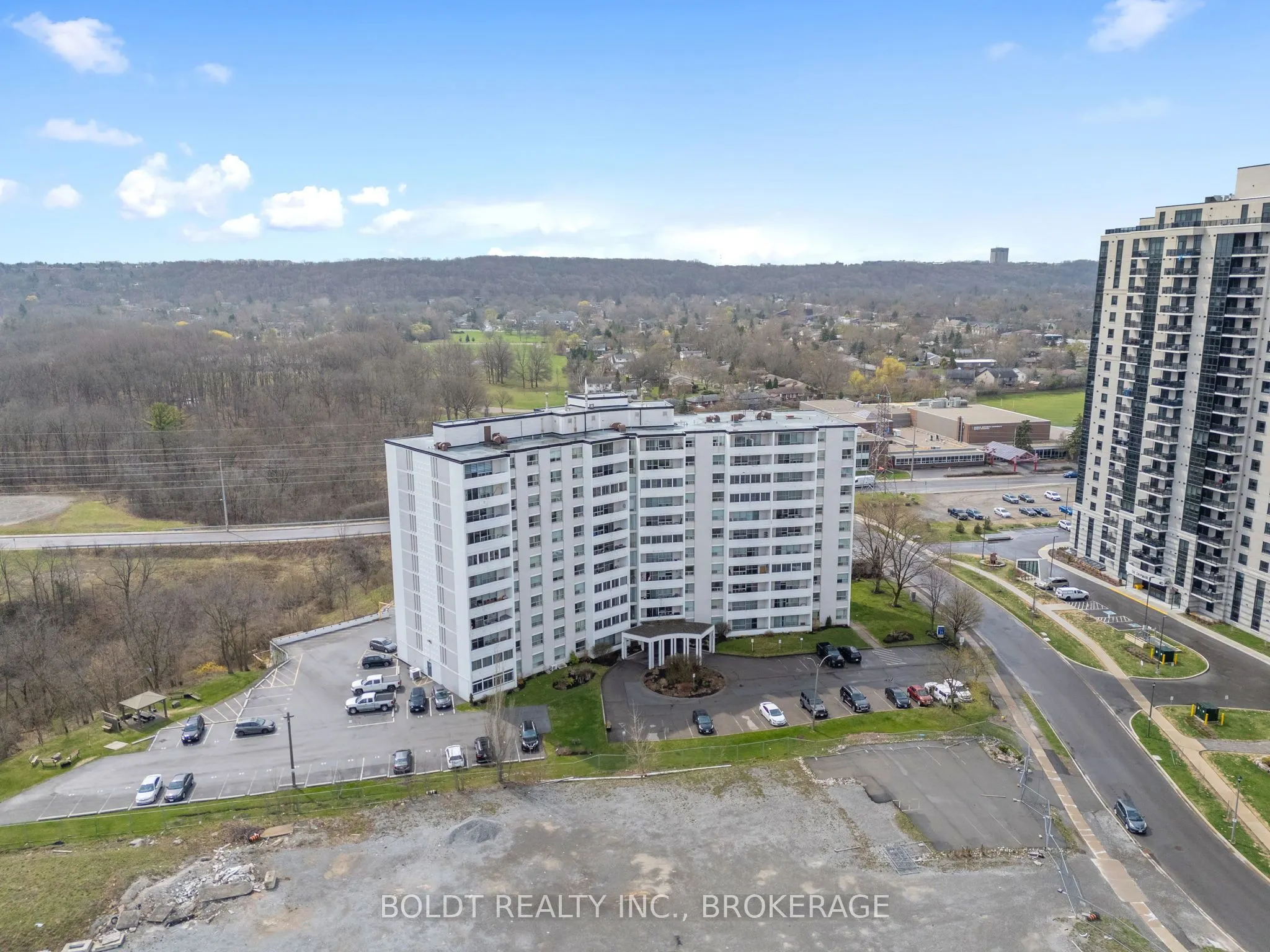 35 Towering Heights Boulevard #809