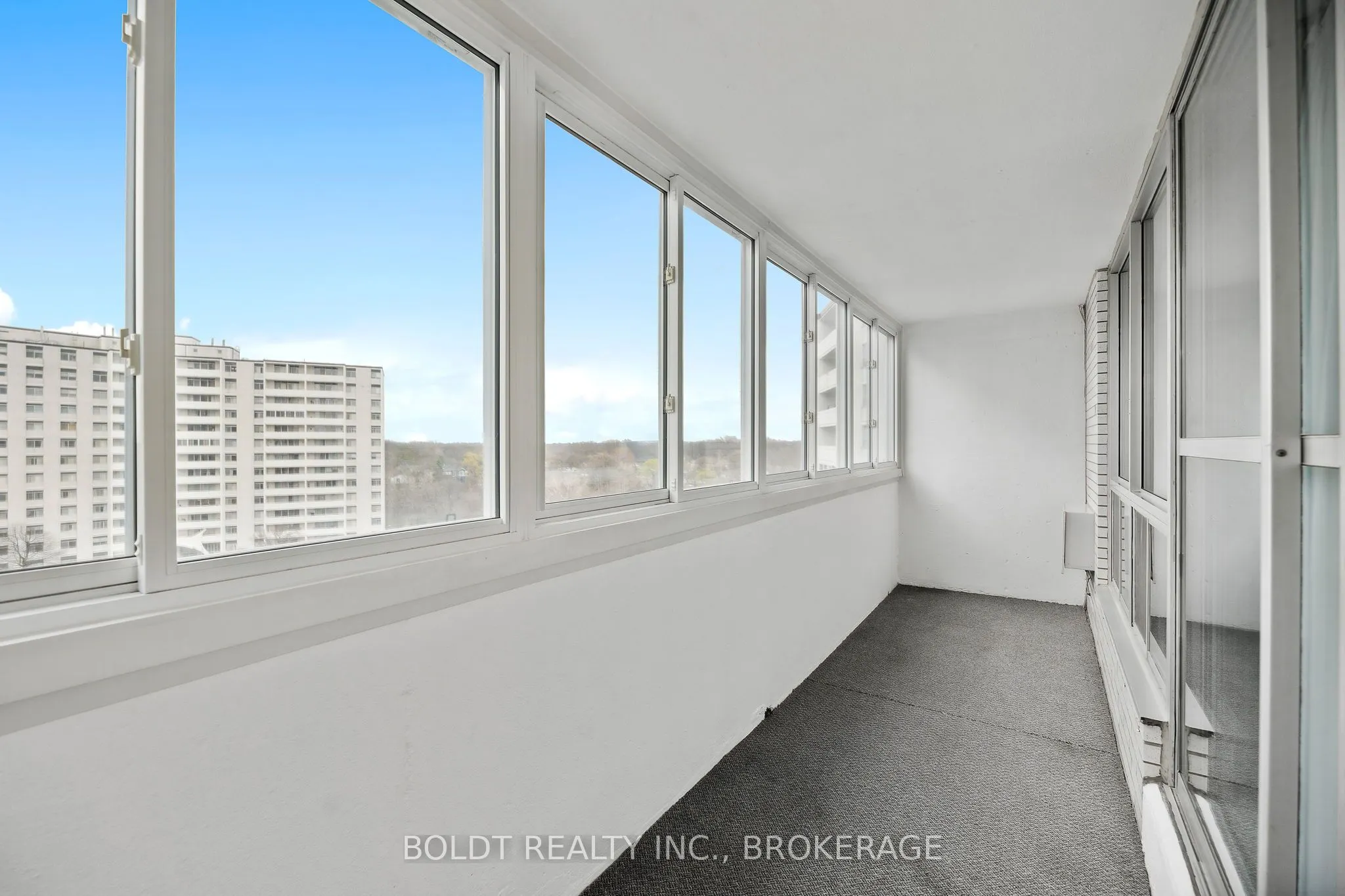 35 Towering Heights Boulevard #809