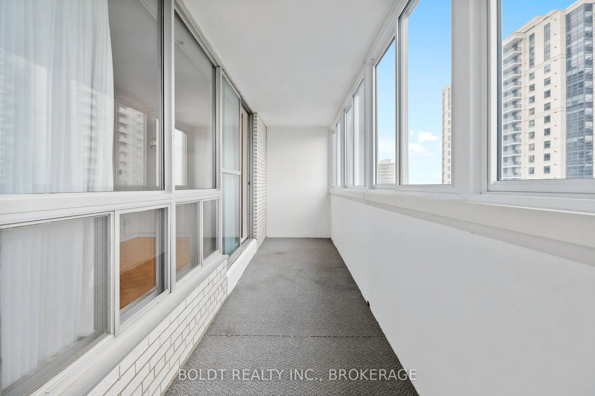 35 Towering Heights Boulevard #809