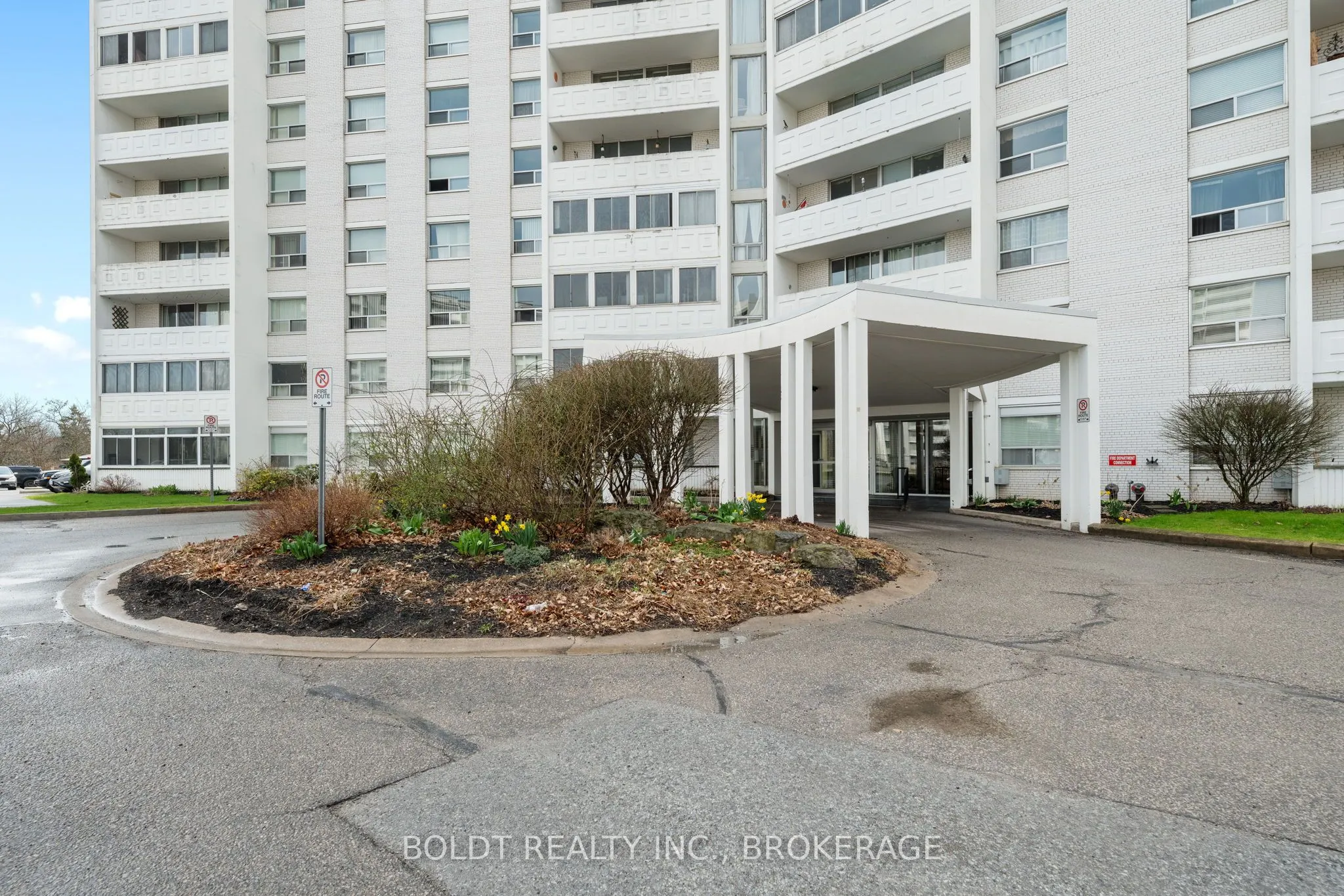 35 Towering Heights Boulevard #809