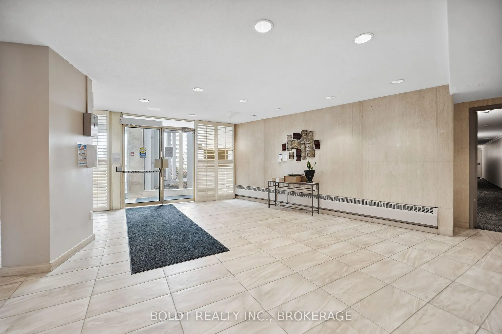 35 Towering Heights Boulevard #809
