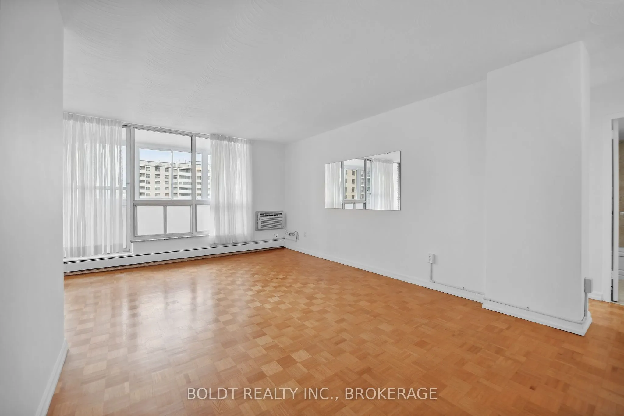 35 Towering Heights Boulevard #809