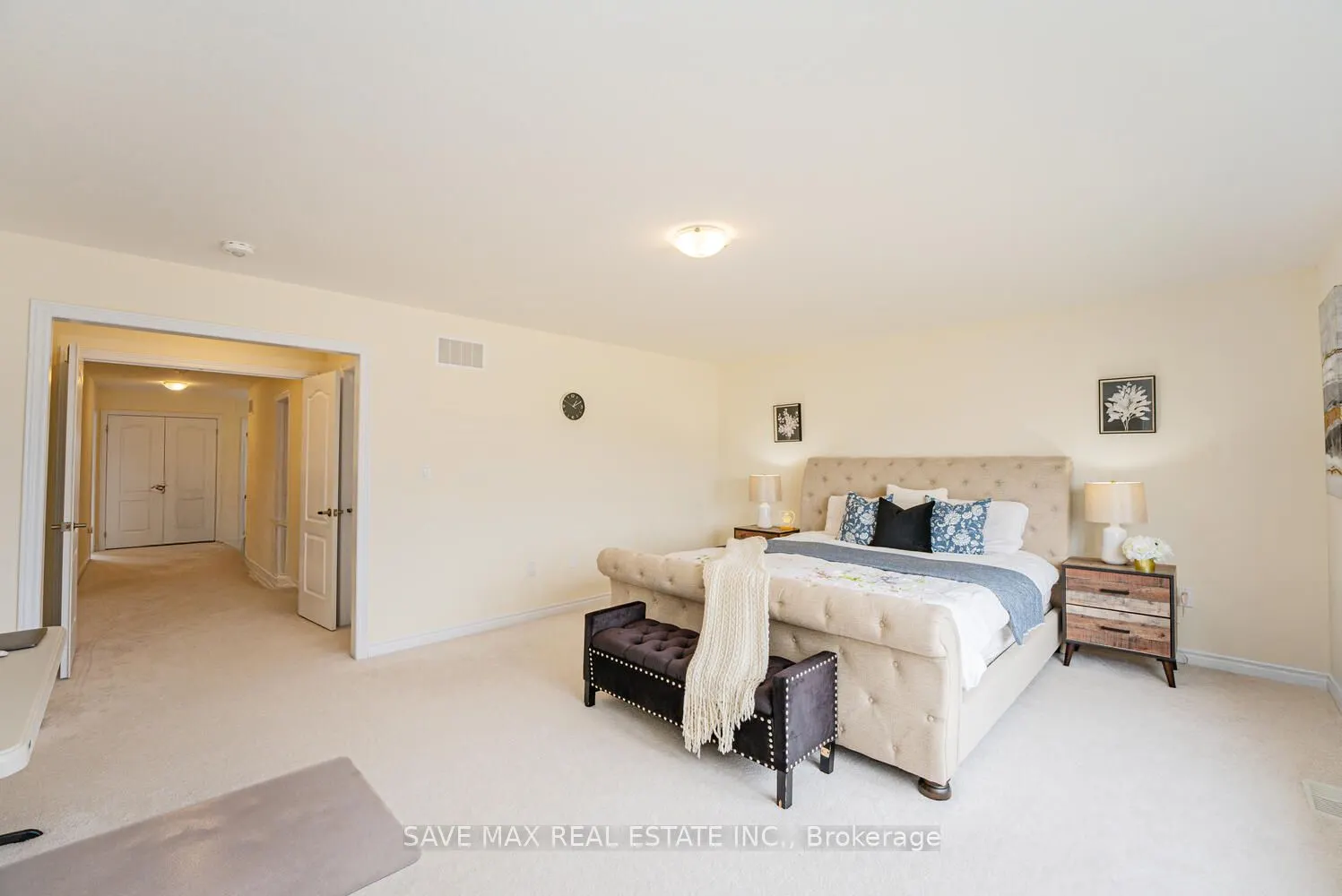 22 Oaktree Drive