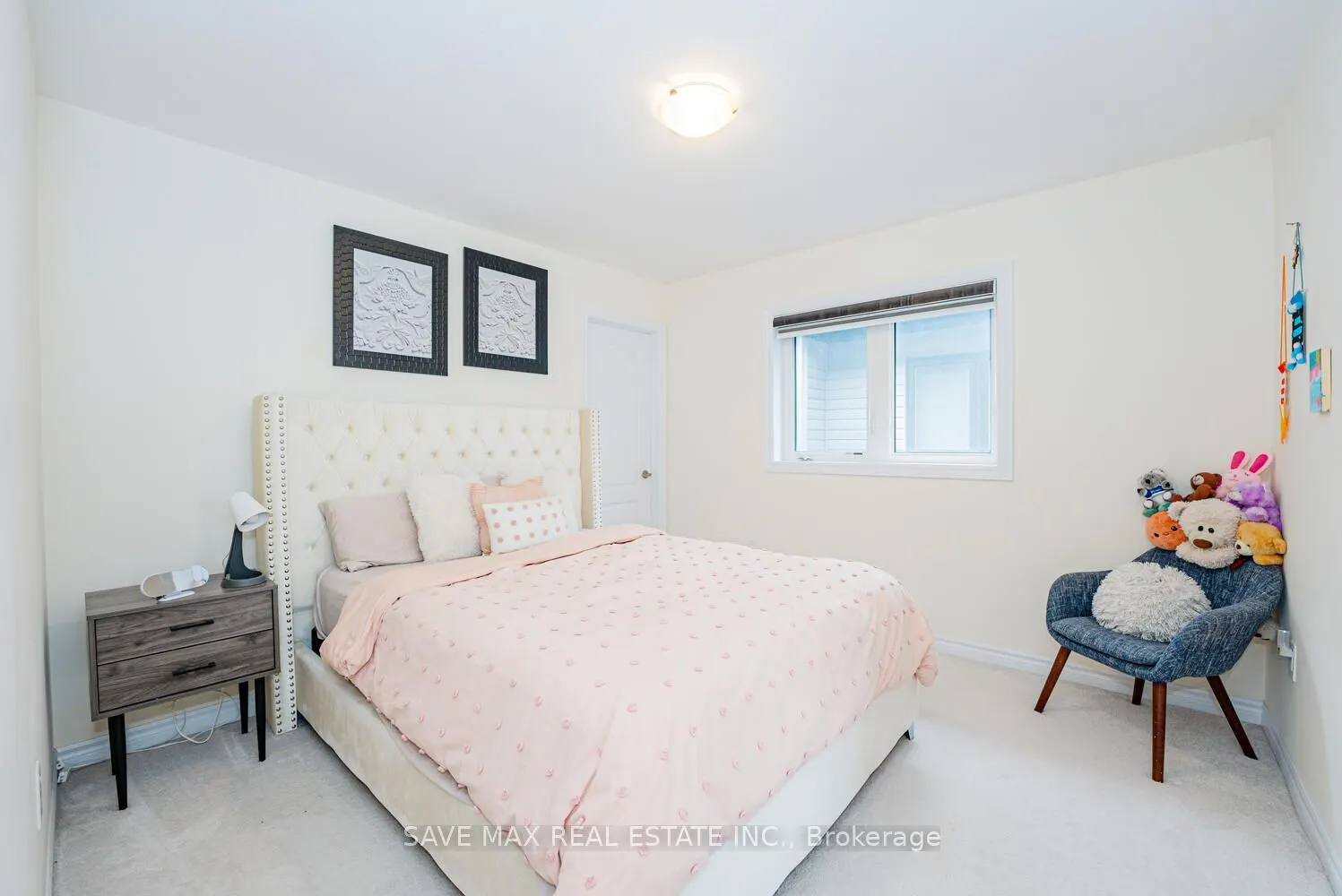 22 Oaktree Drive