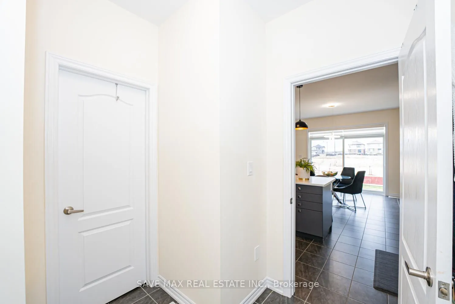 22 Oaktree Drive
