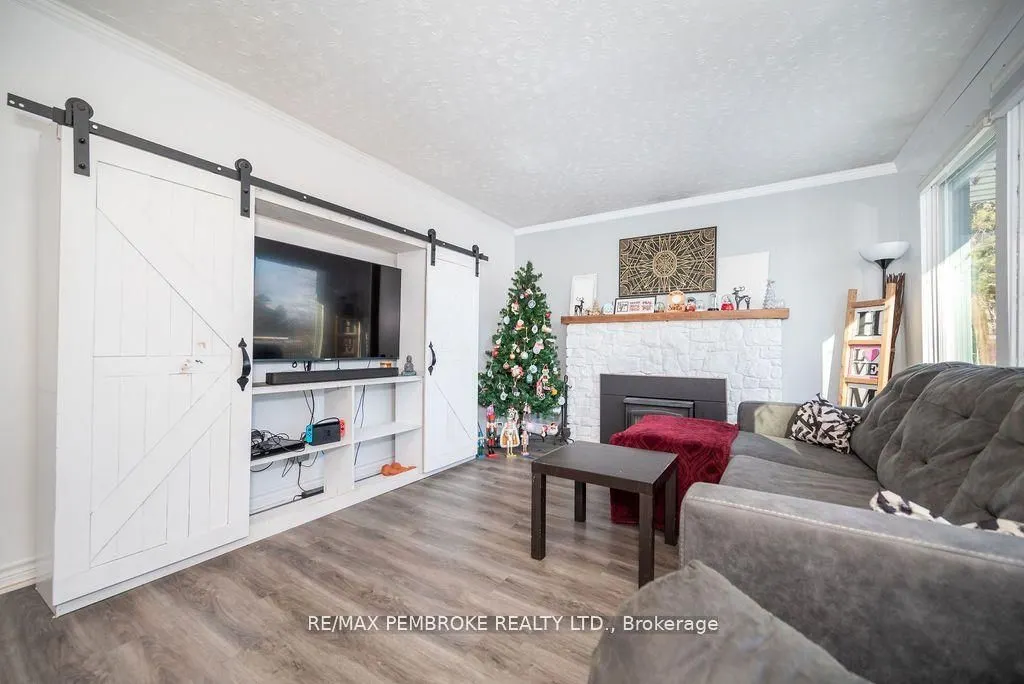 36 Labine Crescent