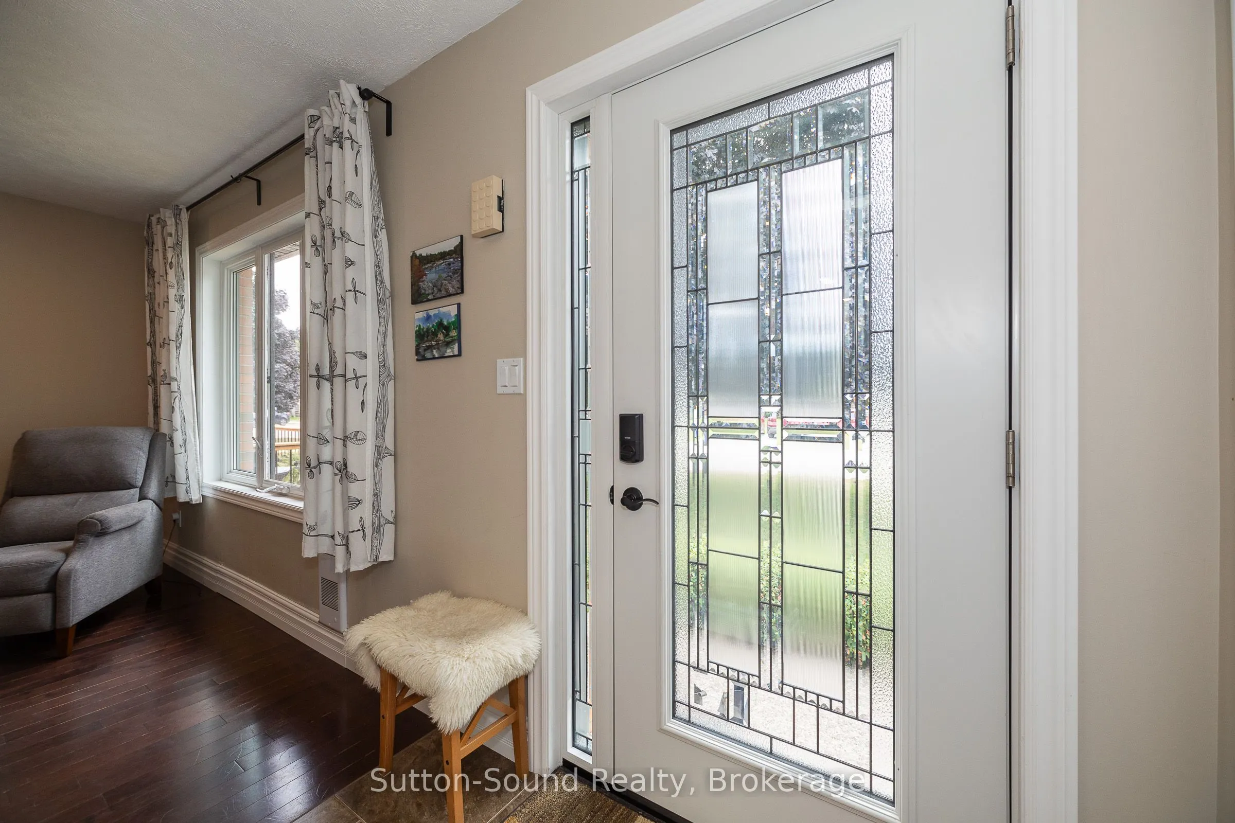 1160 12th Street E