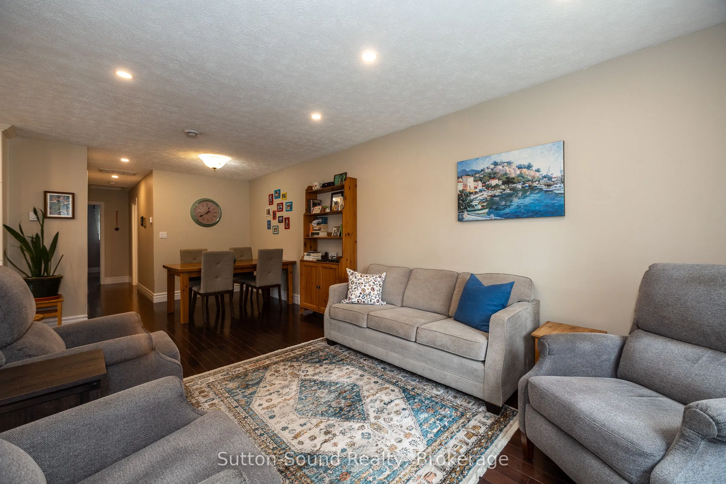 1160 12th Street E