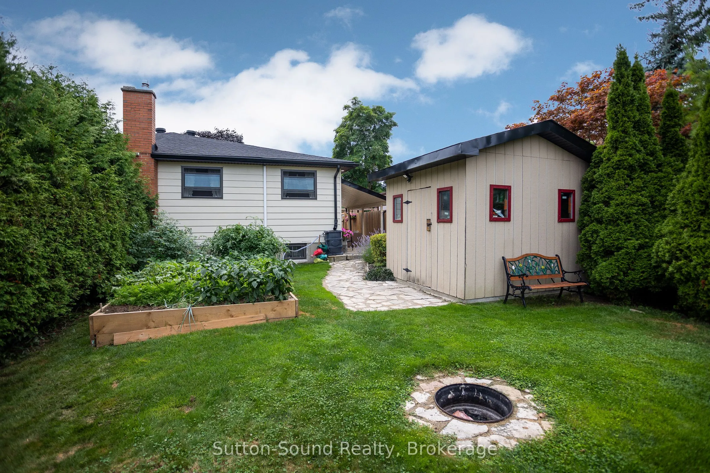 1160 12th Street E
