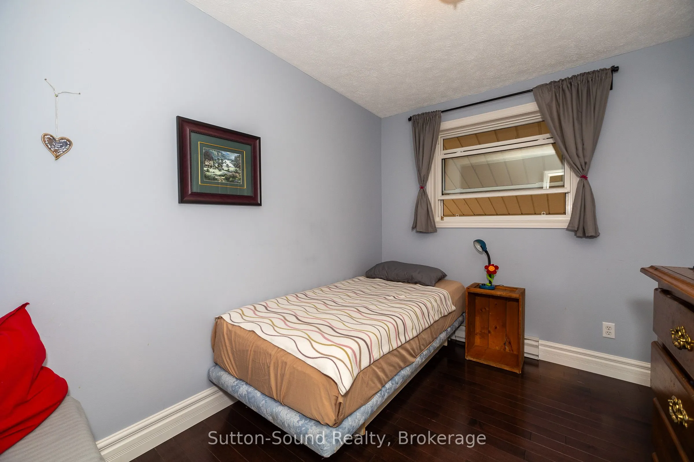 1160 12th Street E