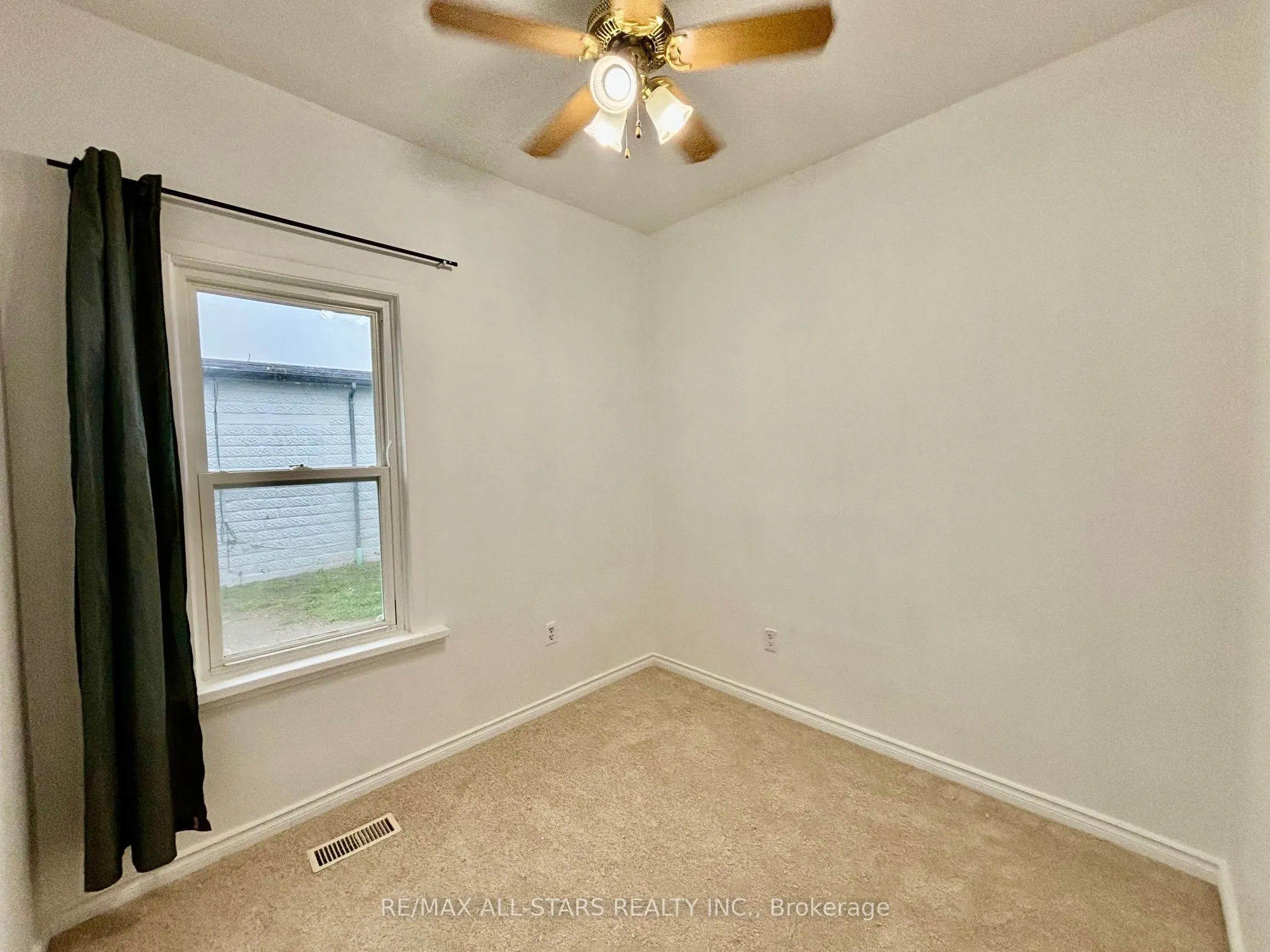 81 Durham Street W