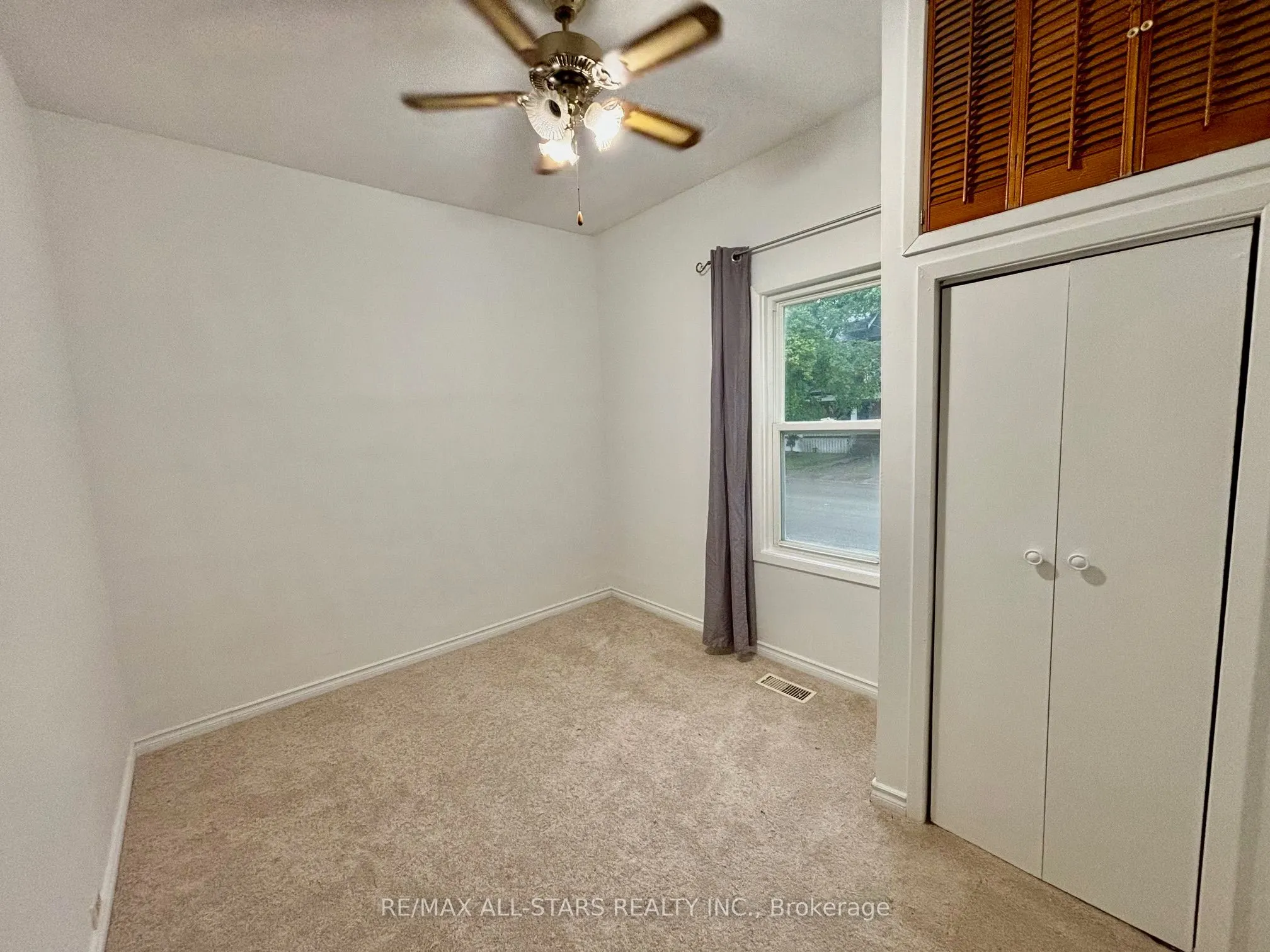 81 Durham Street W