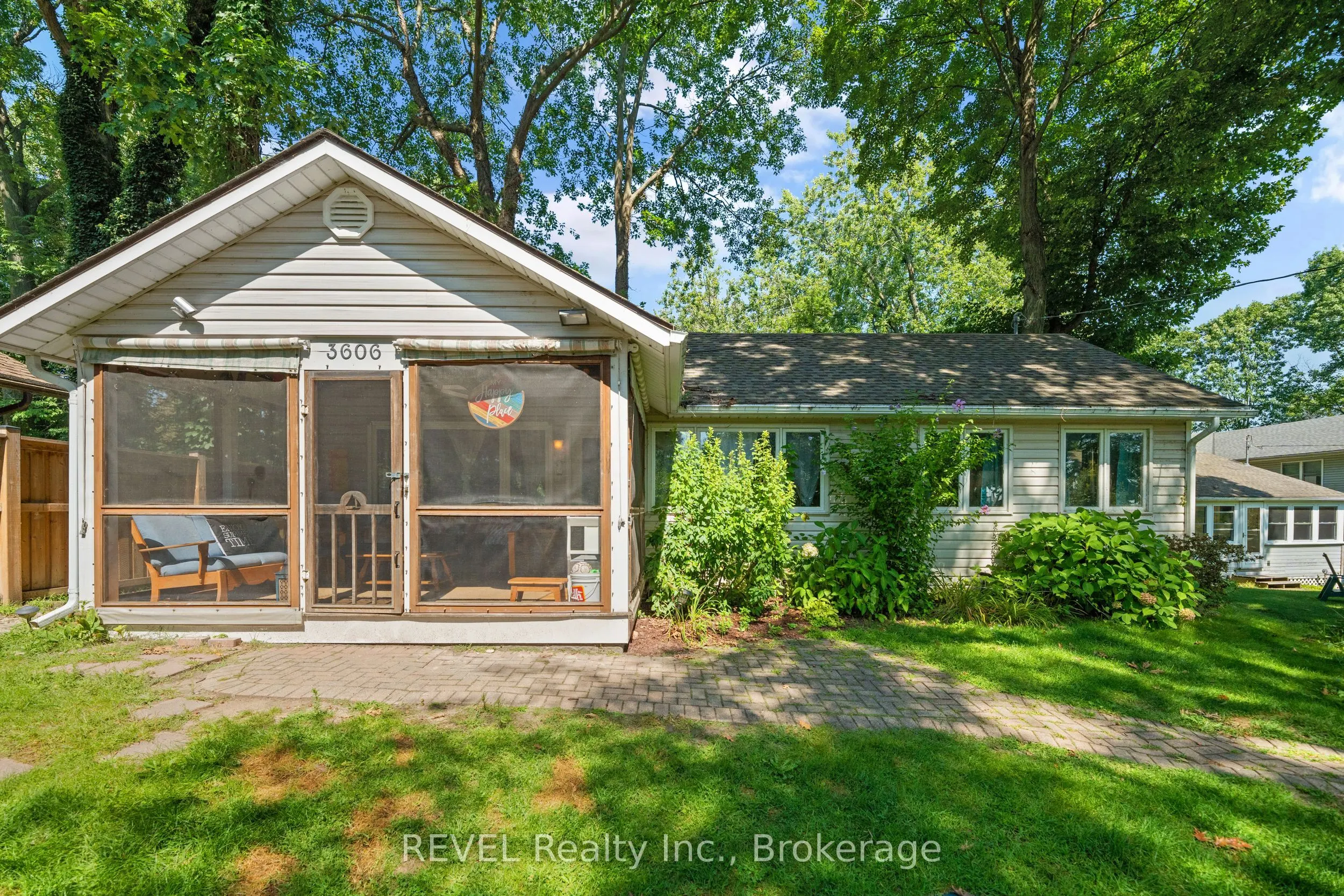 3606 Firelane 12