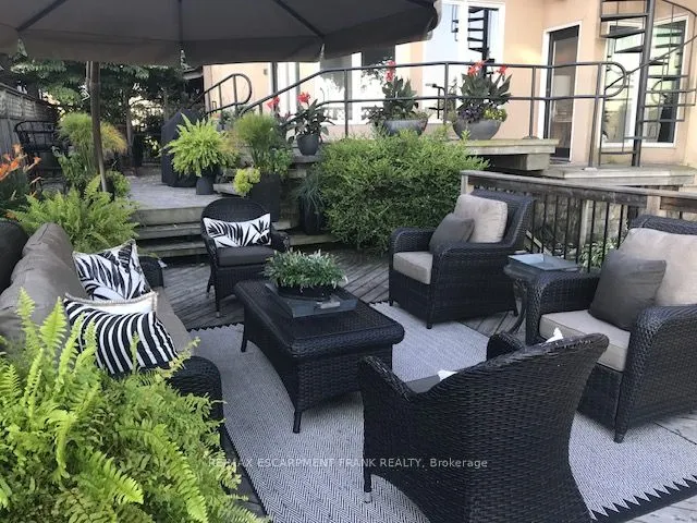 91 MOUNTAIN PARK Avenue