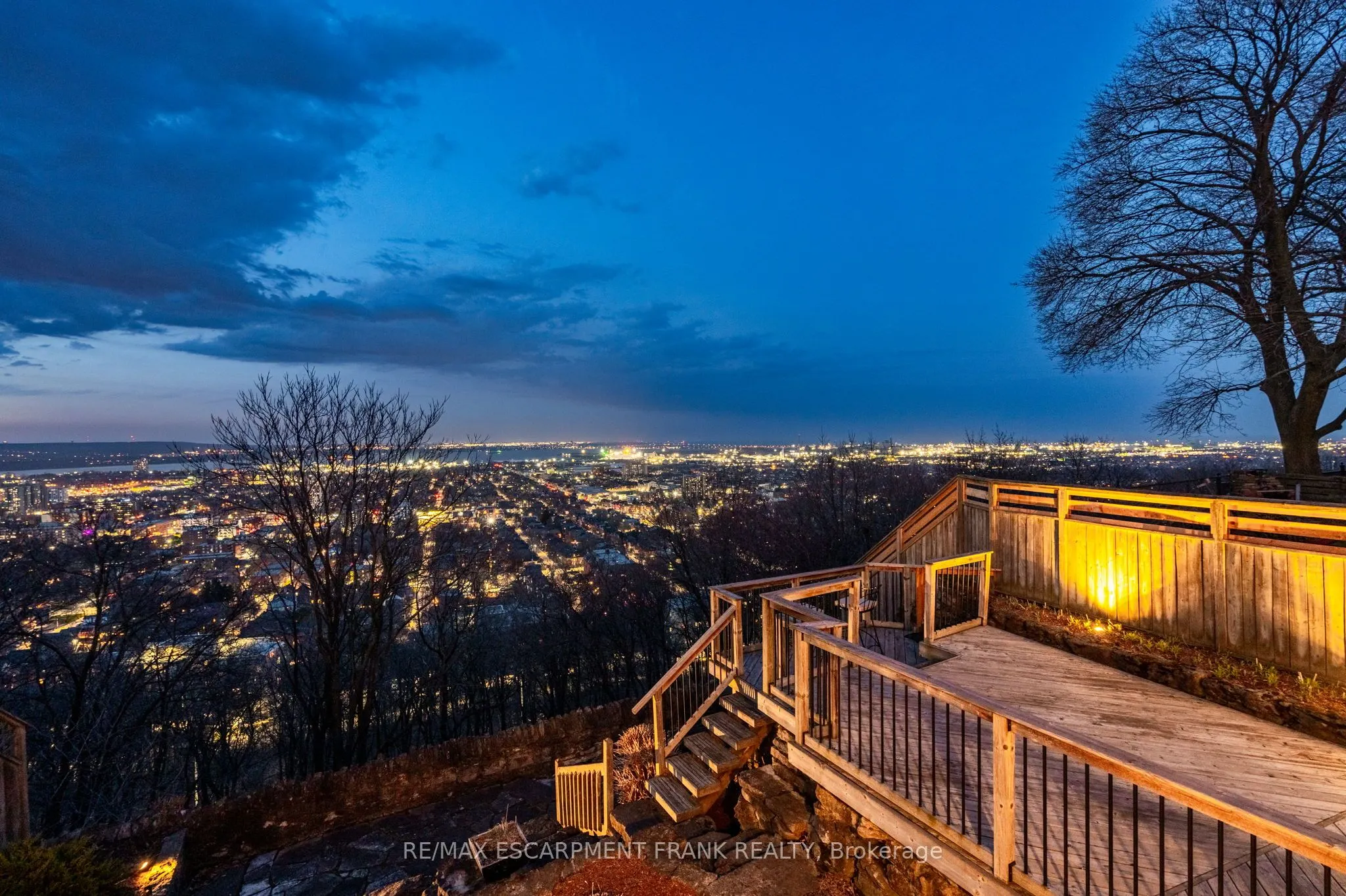 91 MOUNTAIN PARK Avenue