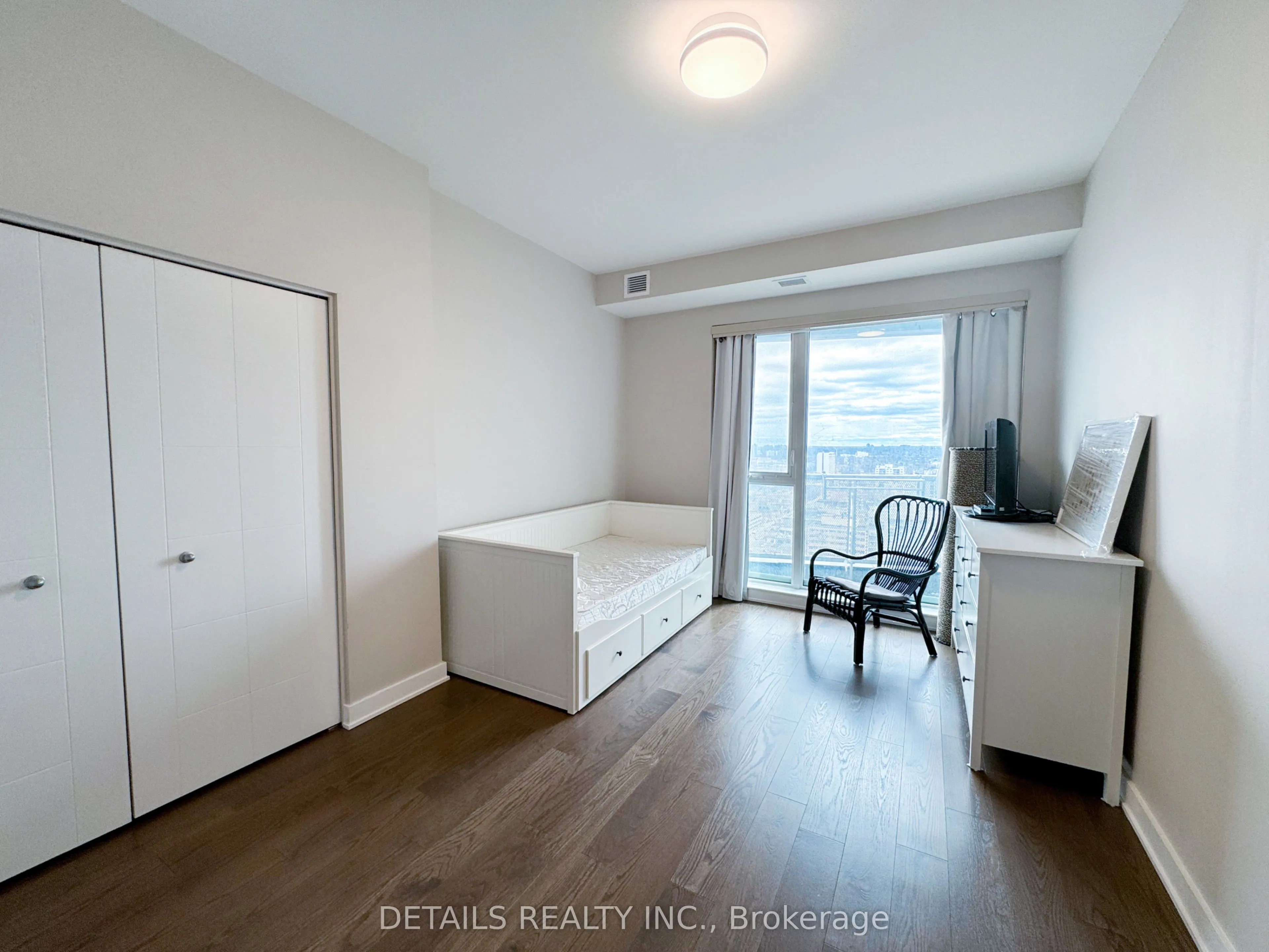 40 Nepean Street #2007
