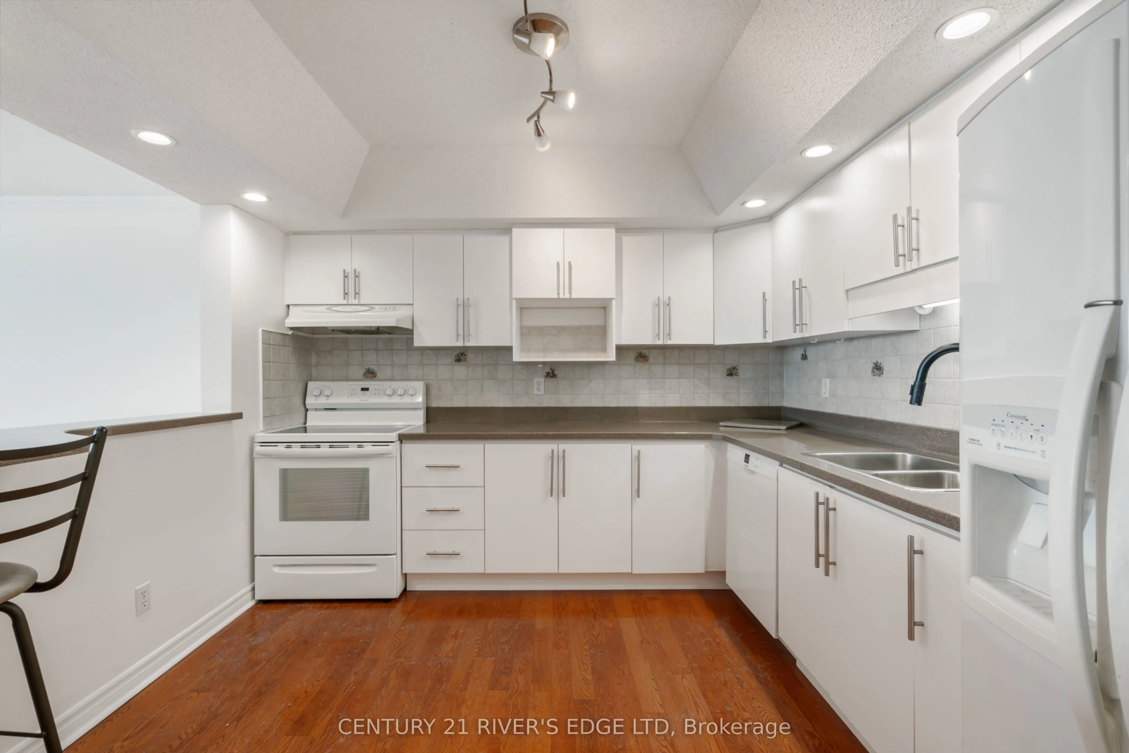 55 Water Street E, #601