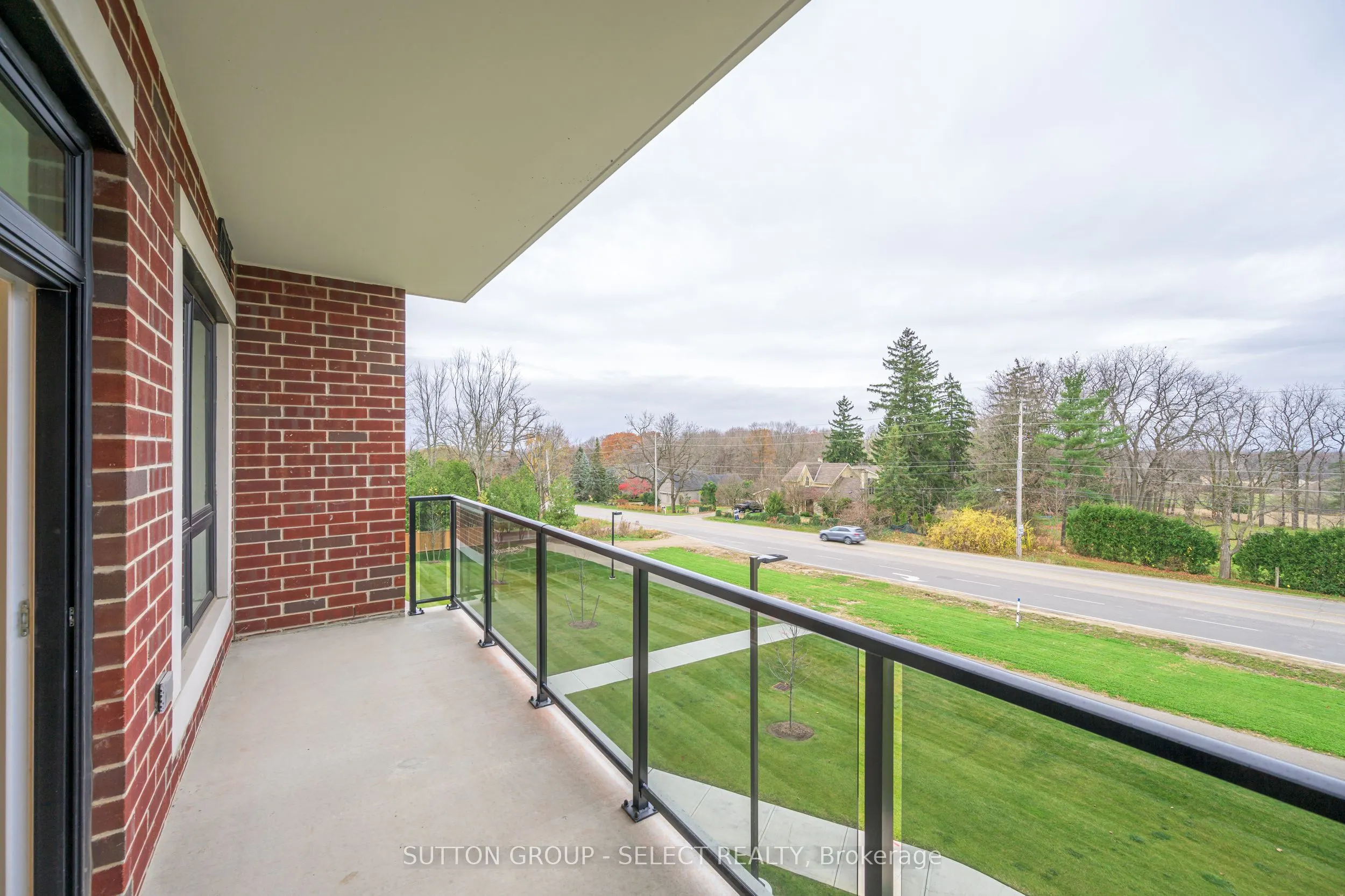 1975 Fountain Grass Drive, #207