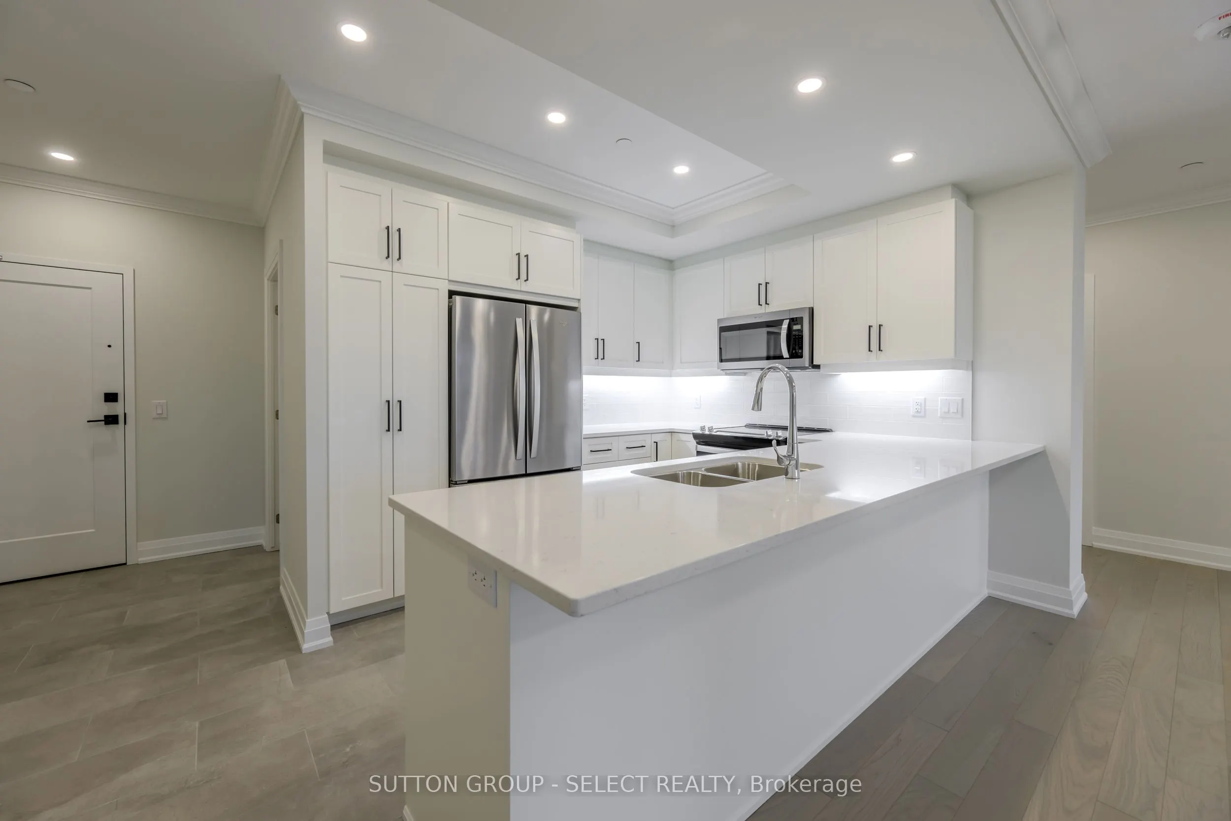 1975 Fountain Grass Drive, #207