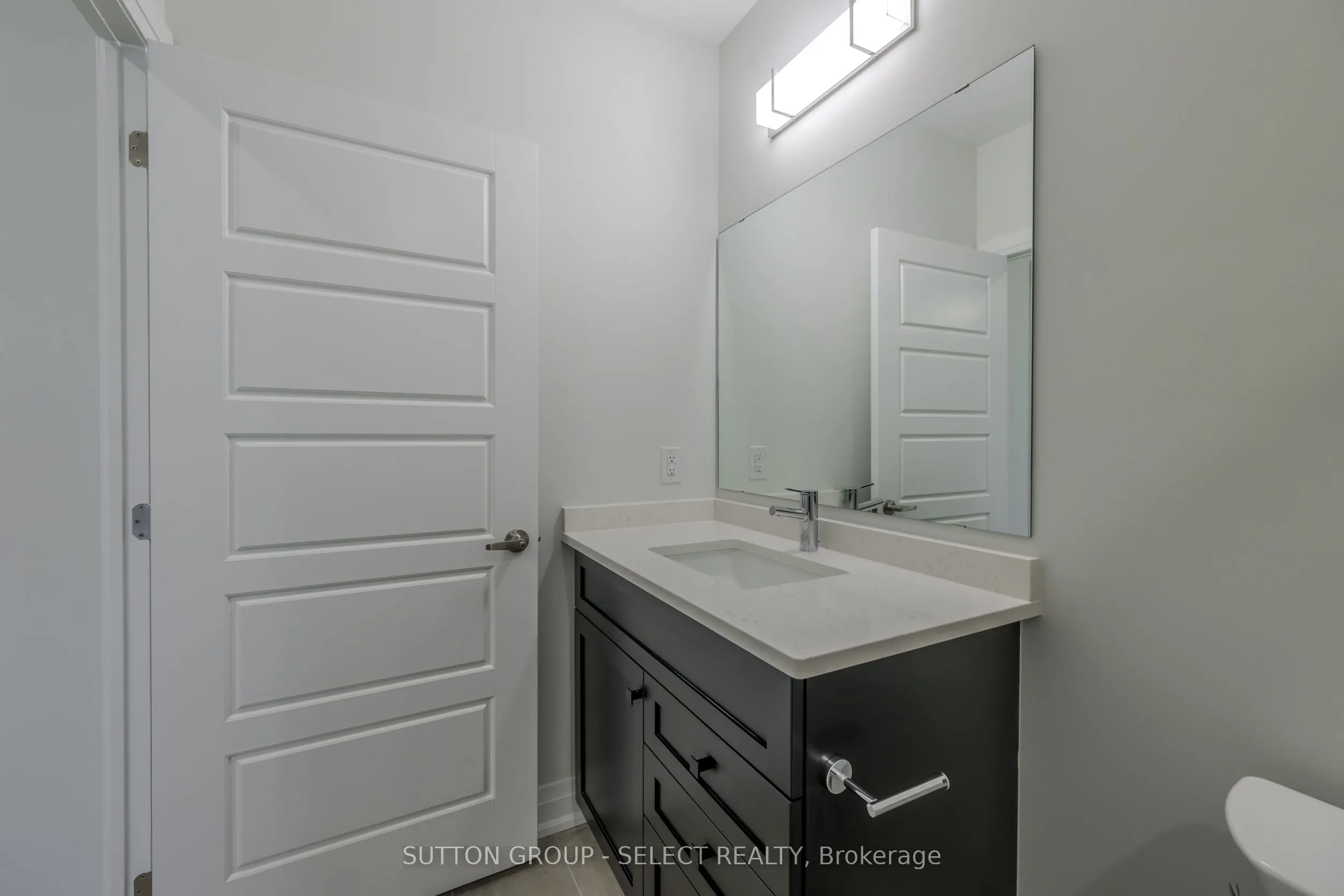 1975 Fountain Grass Drive, #207