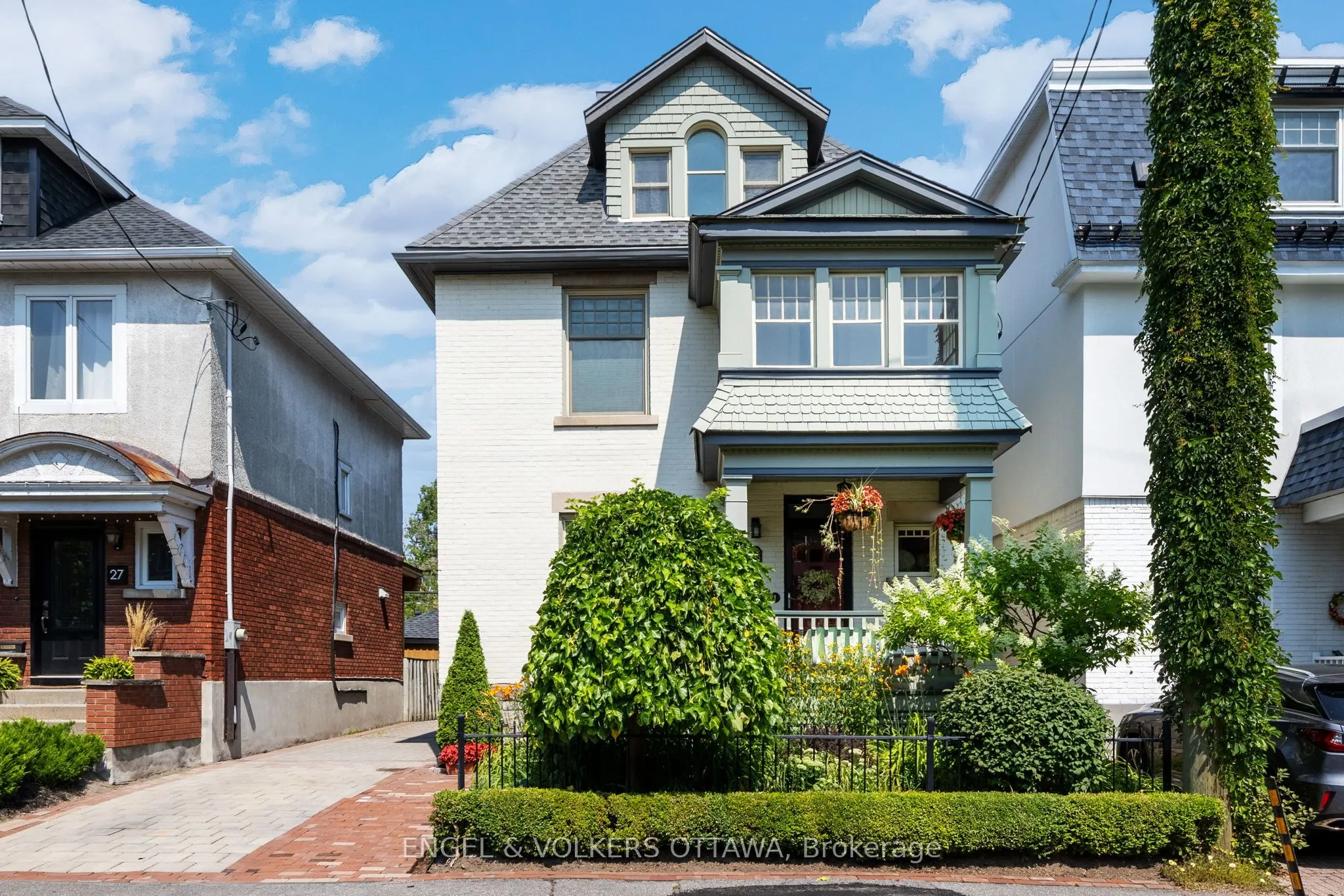 25 Clarey Avenue