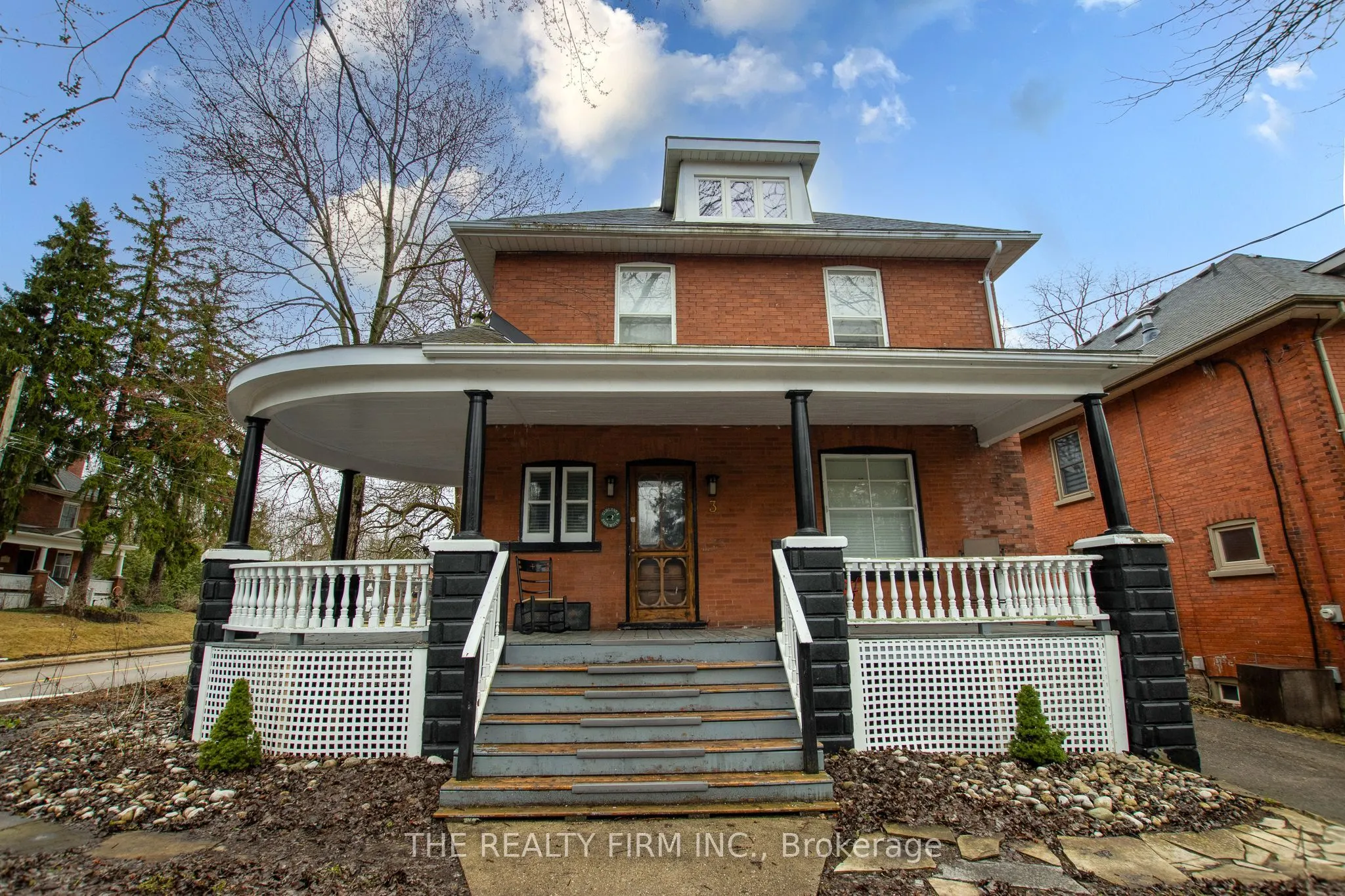 3 Daly Avenue