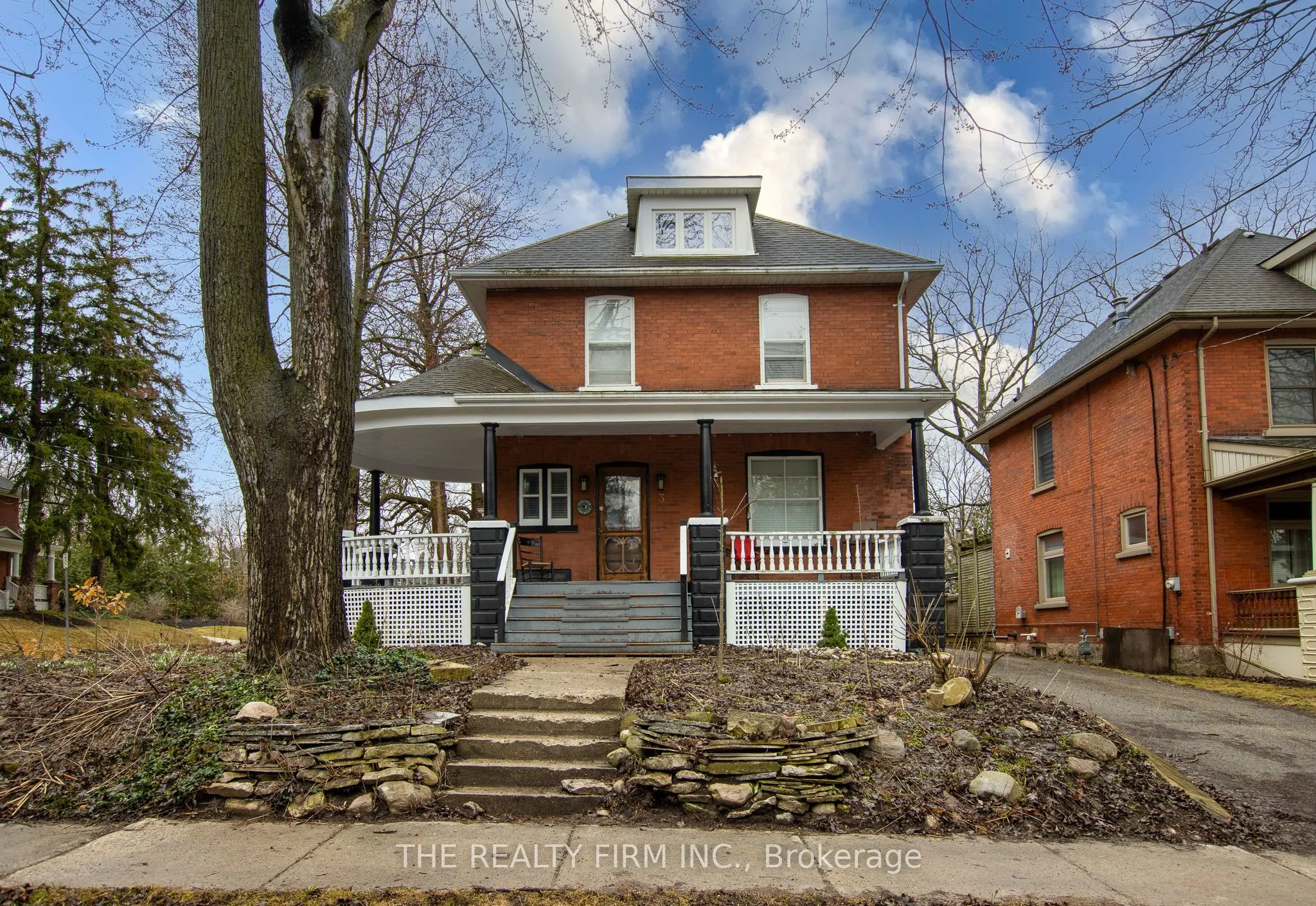 3 Daly Avenue
