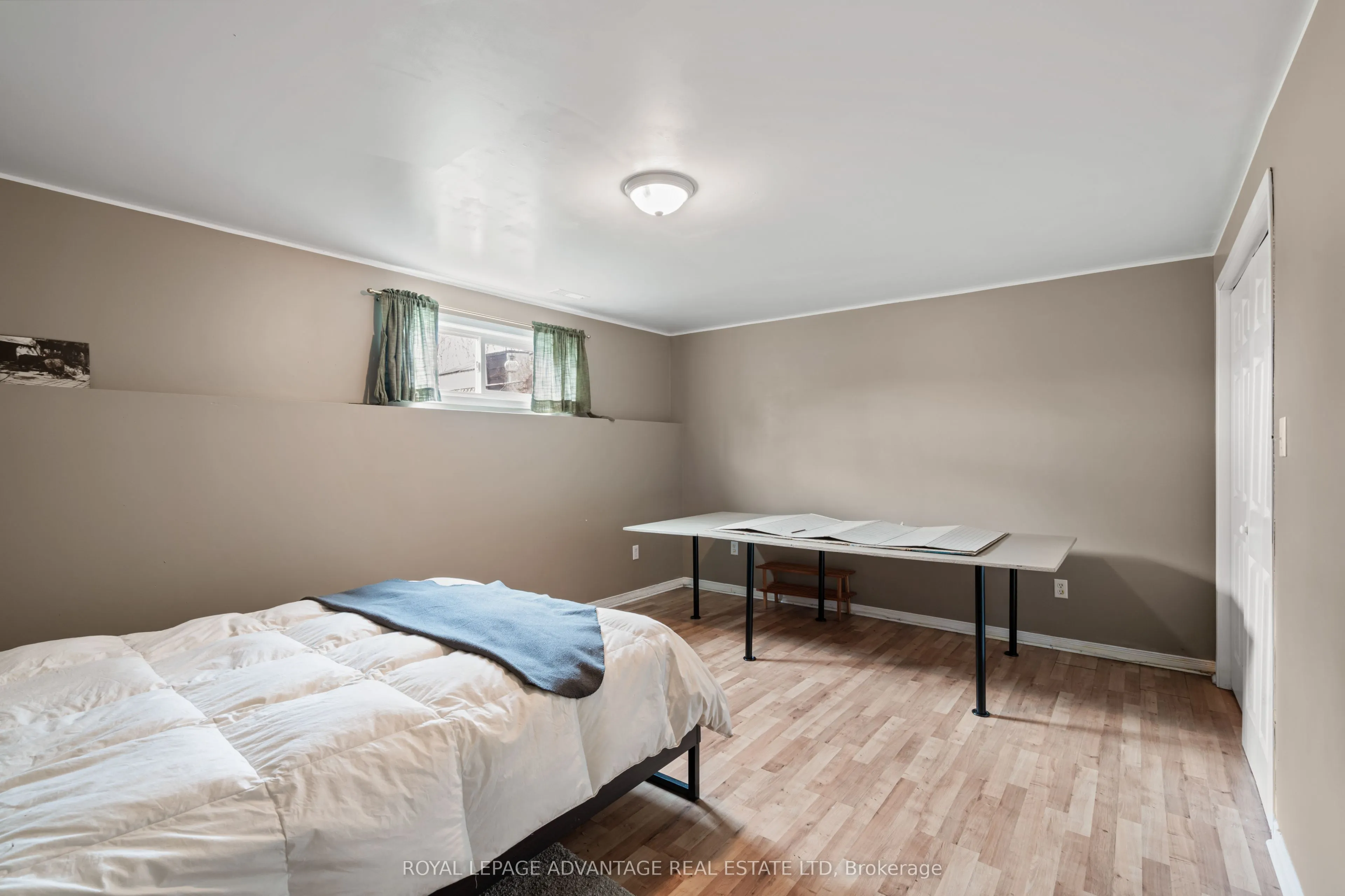 264 Glenwood Crescent