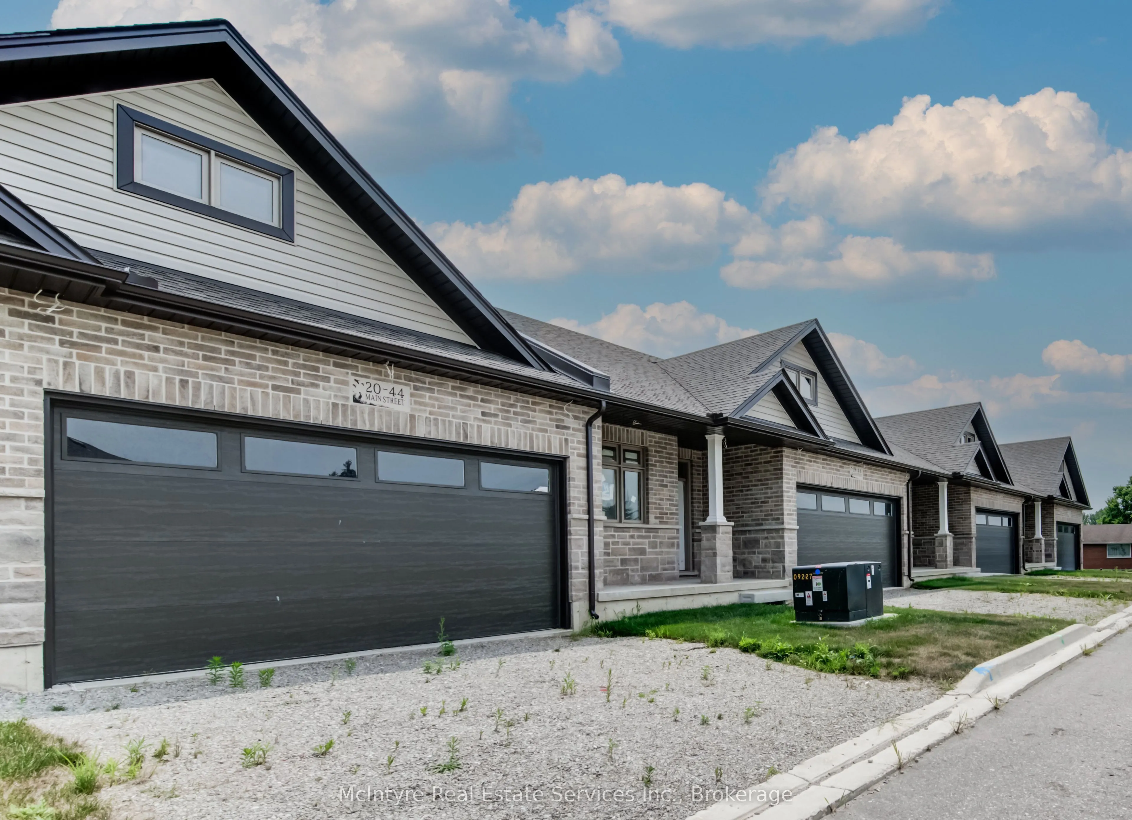 44 Main Street E, #19