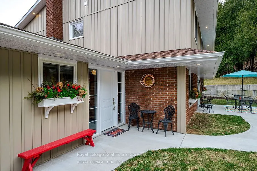 208 SKI HILL Road