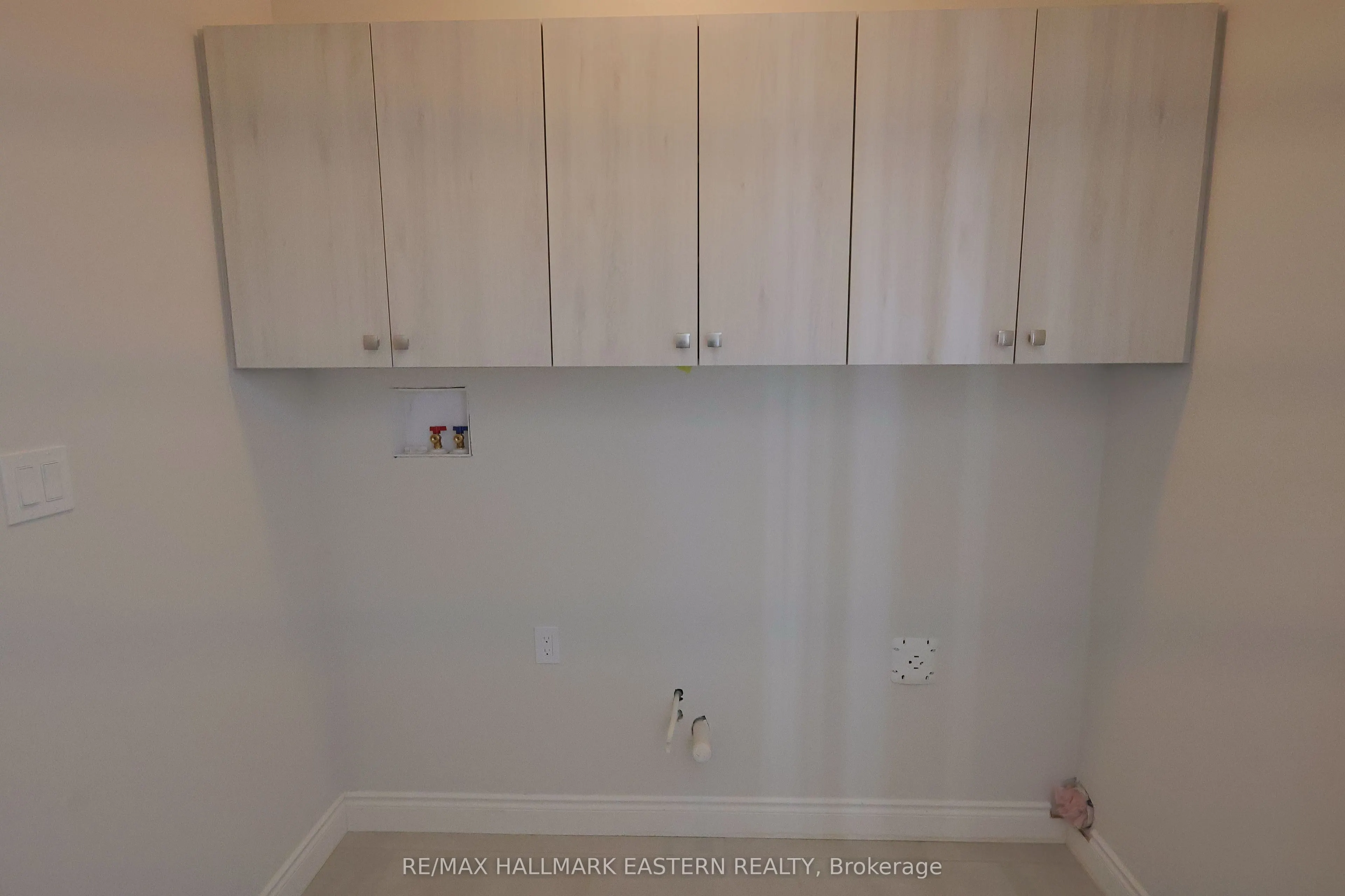35 COLDBROOK Drive