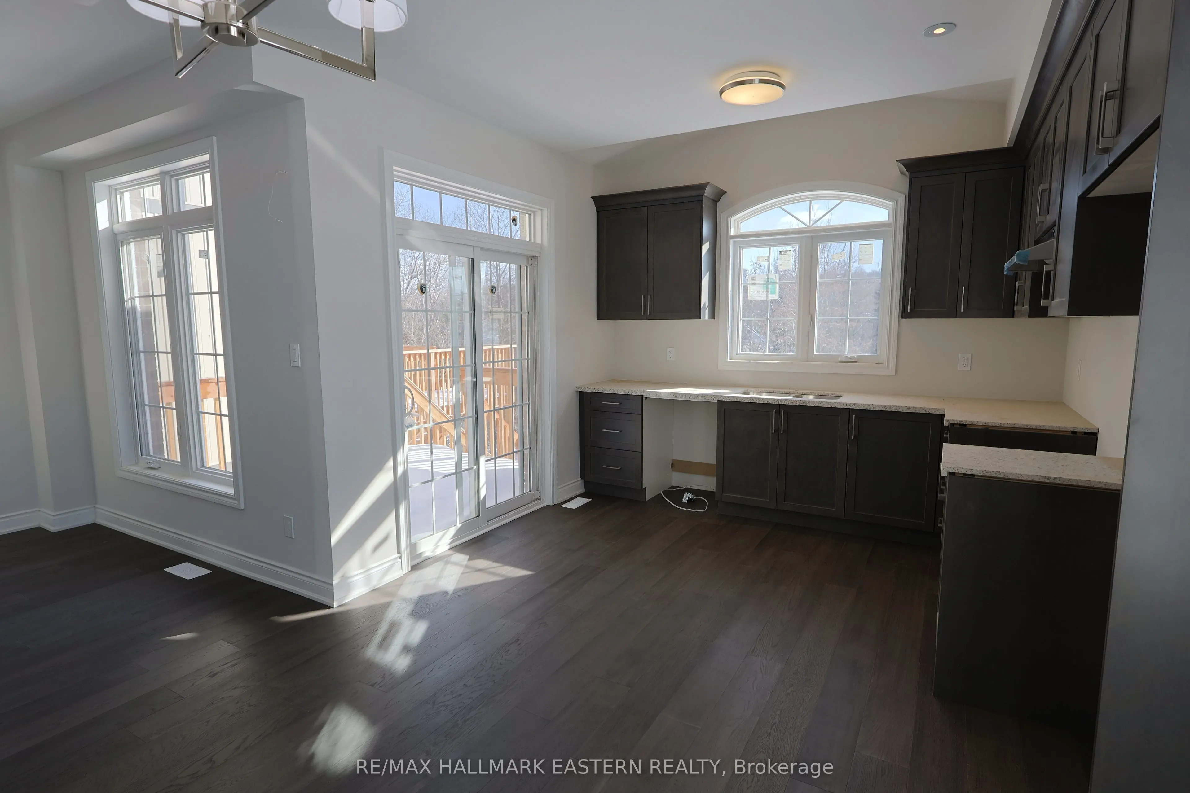 35 COLDBROOK Drive