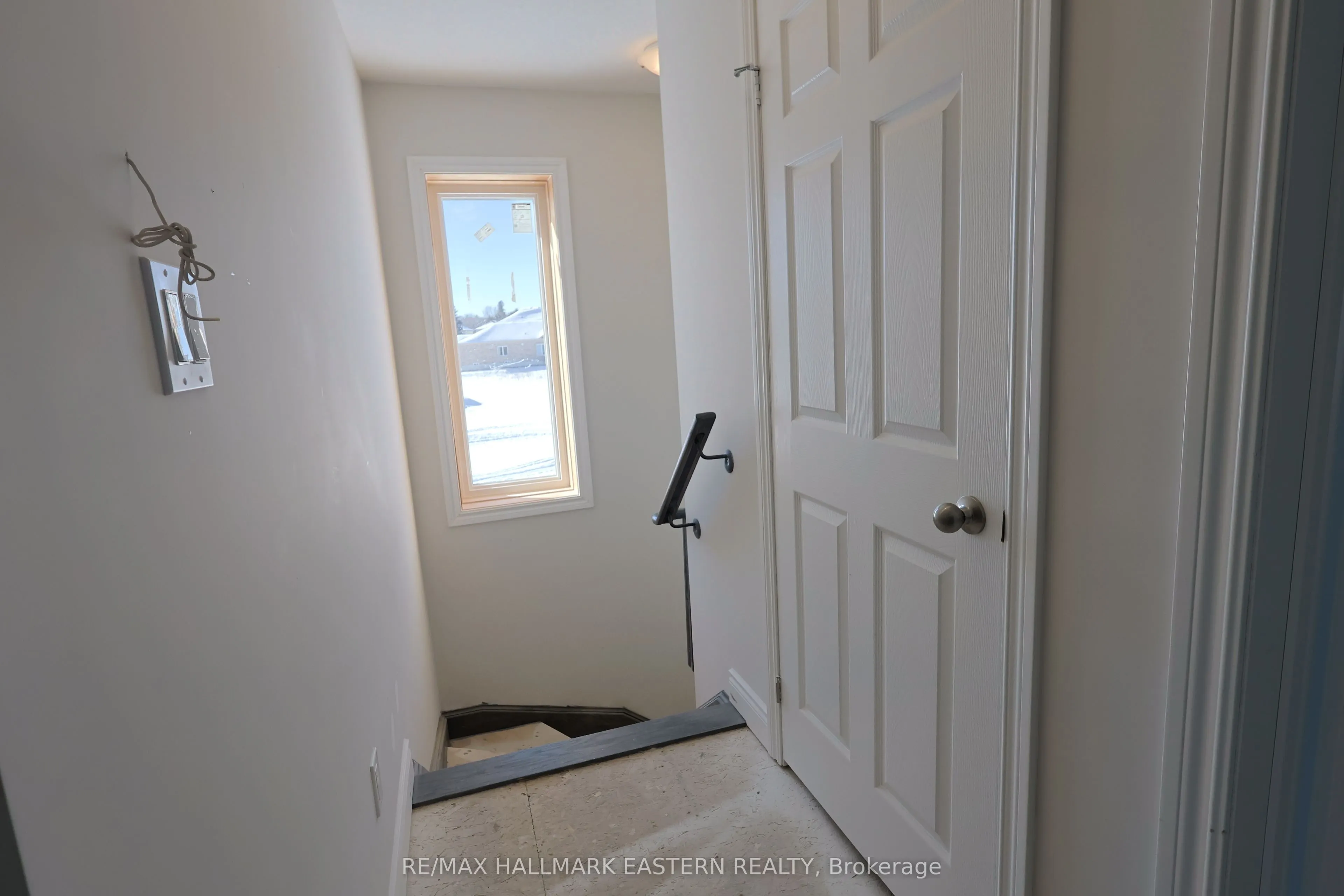 35 COLDBROOK Drive