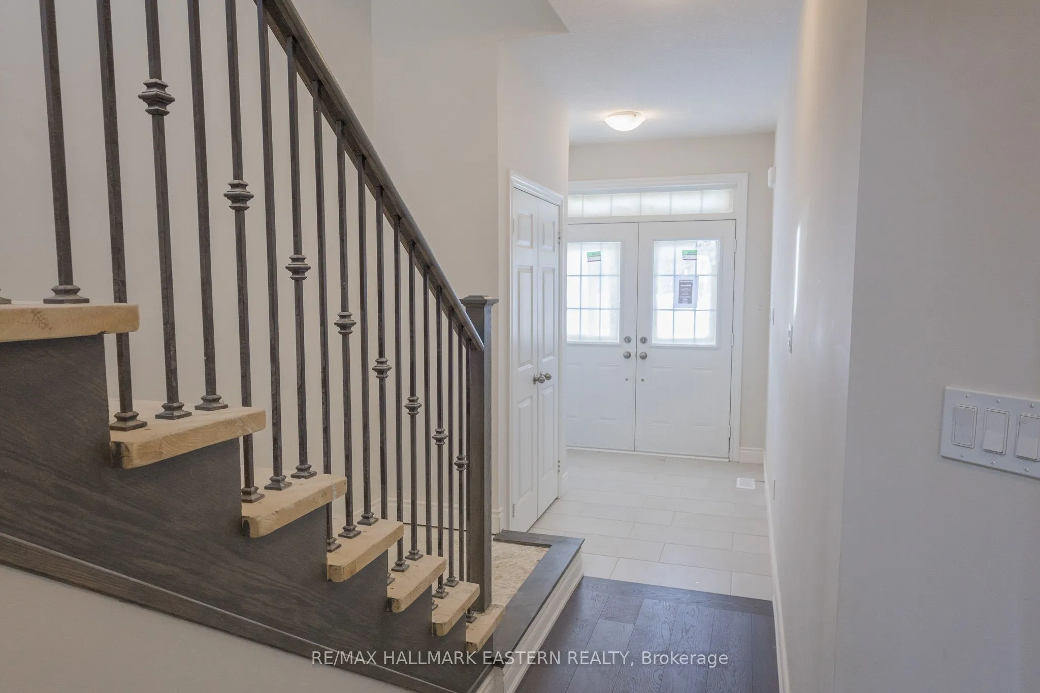 35 COLDBROOK Drive