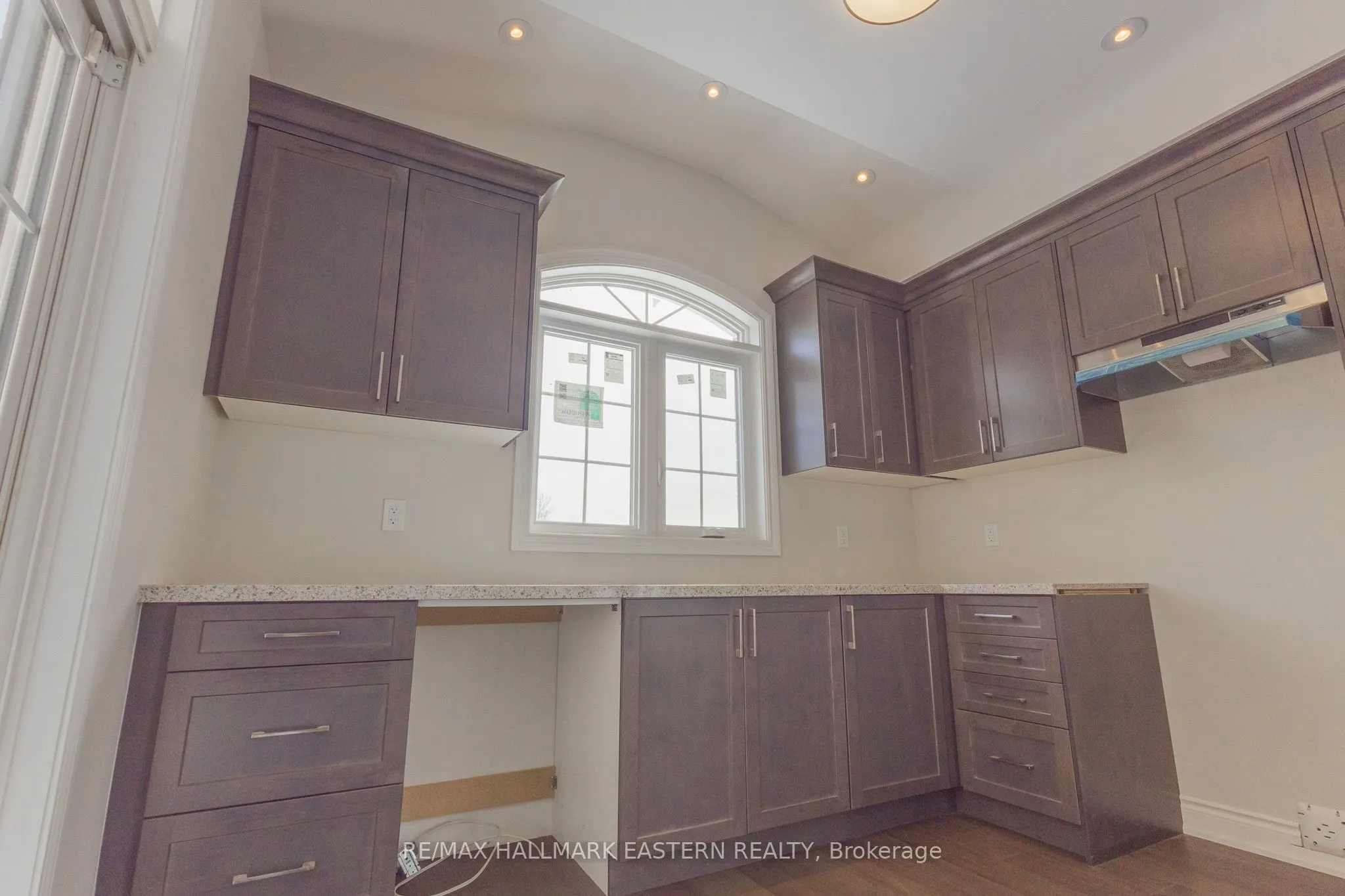 35 COLDBROOK Drive