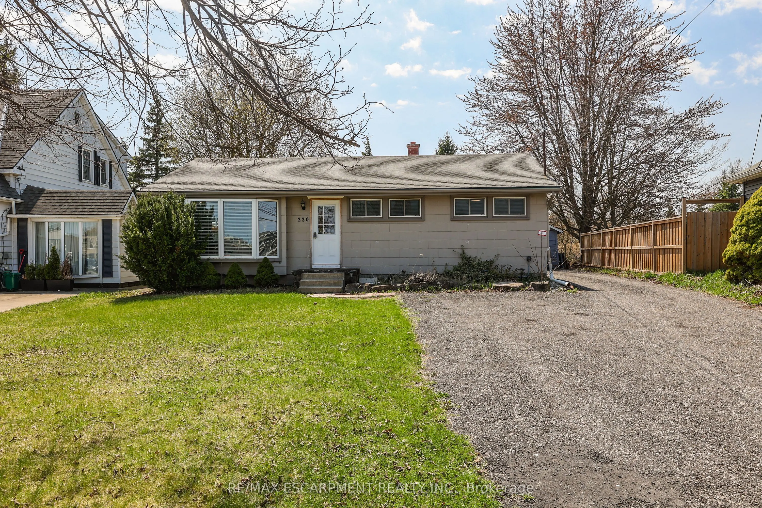 230 St. Catharines Street