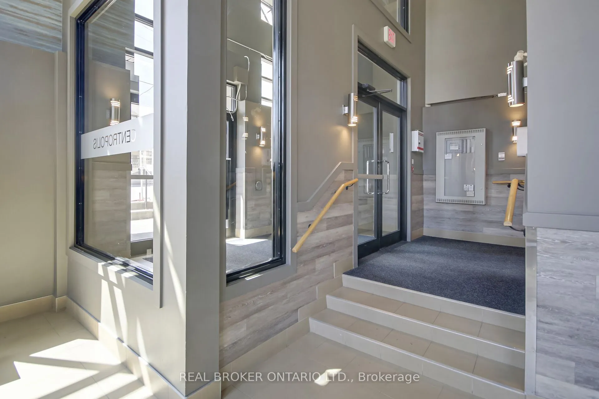 429 Kent Street, #508
