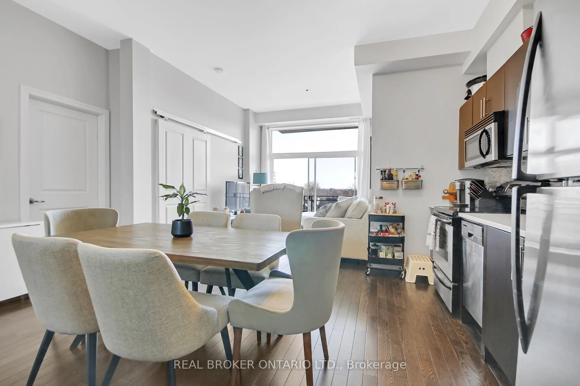 429 Kent Street, #508