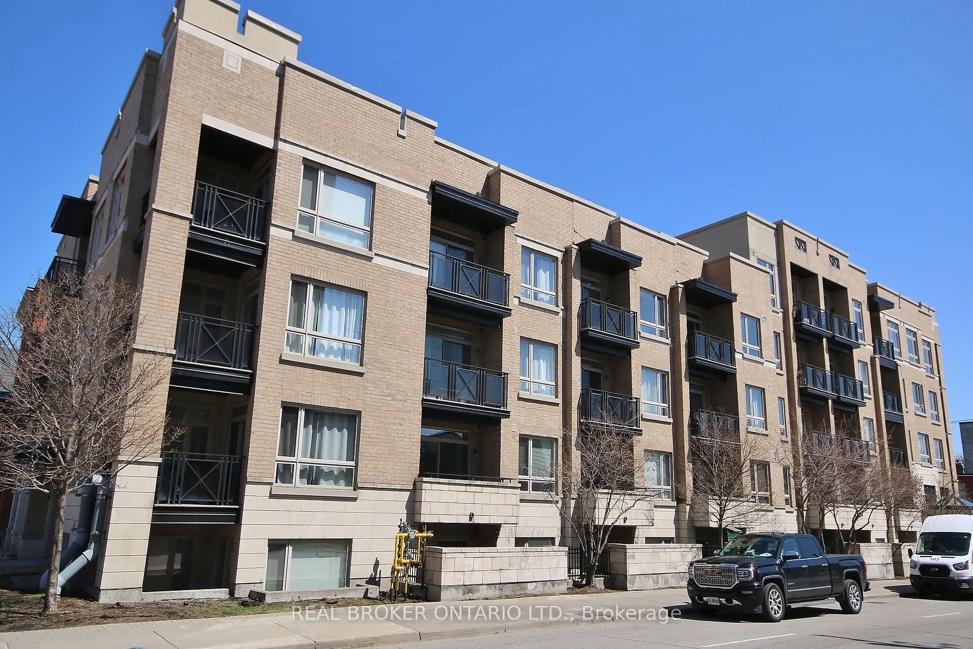 429 Kent Street, #508
