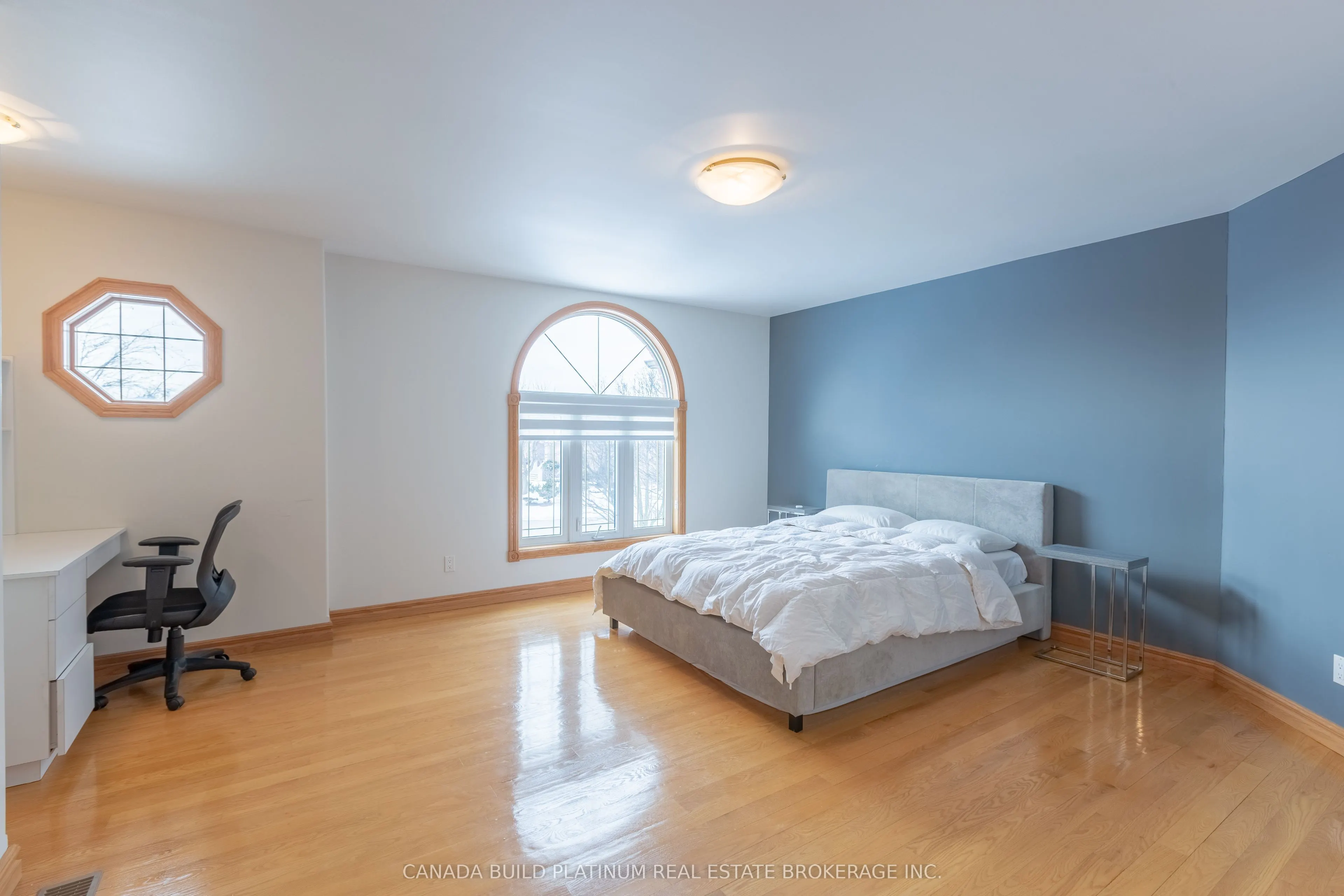 150 Seymour Crescent