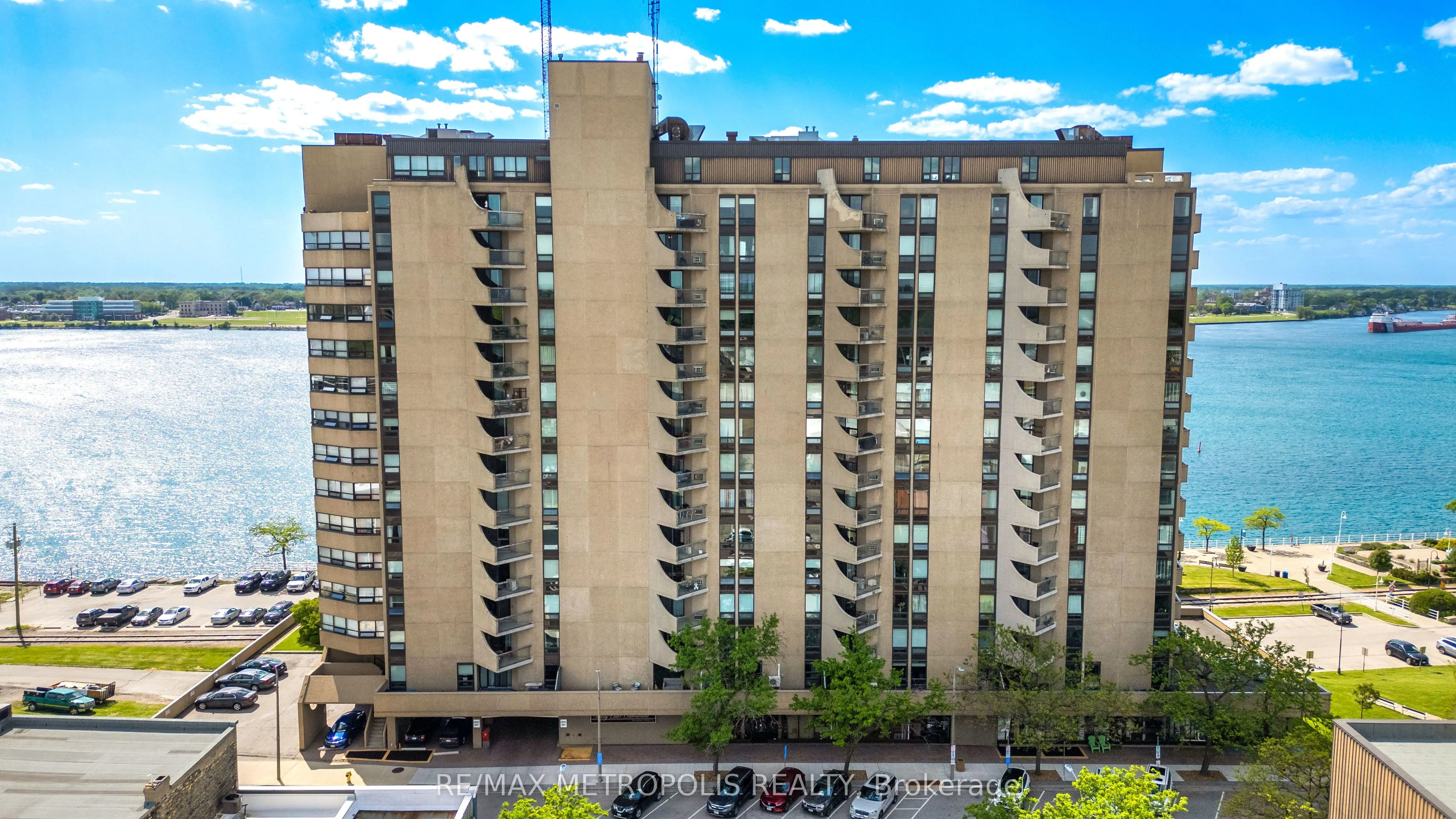 155 Front Street N, #1408