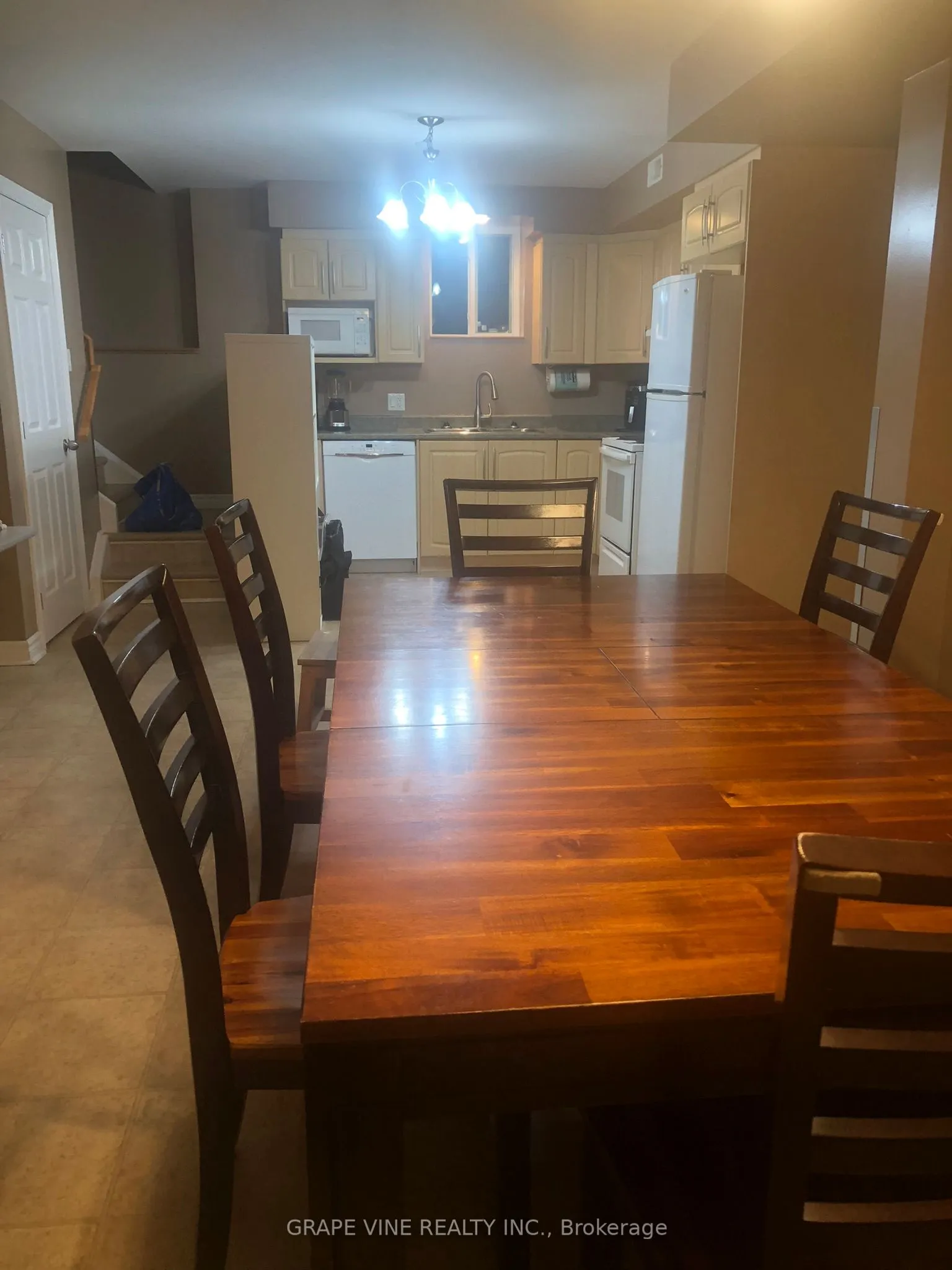 35 Cloverloft Court