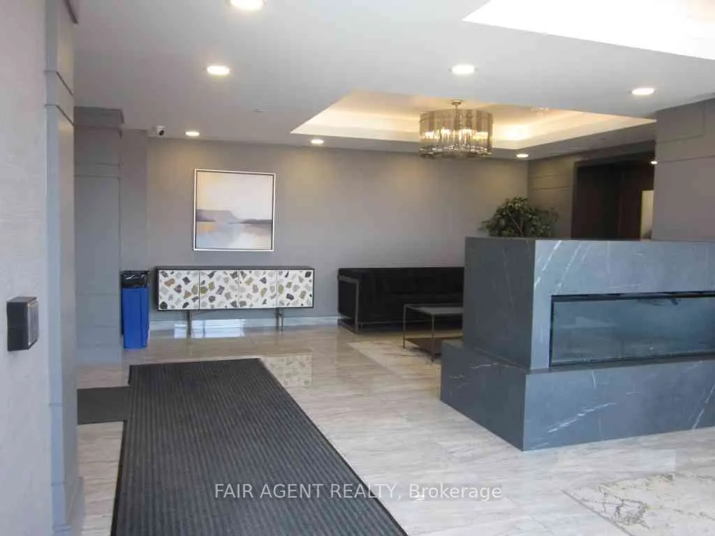 5055 Greenlane Road, #250