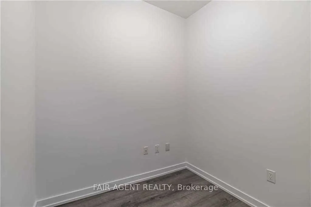 5055 Greenlane Road, #250